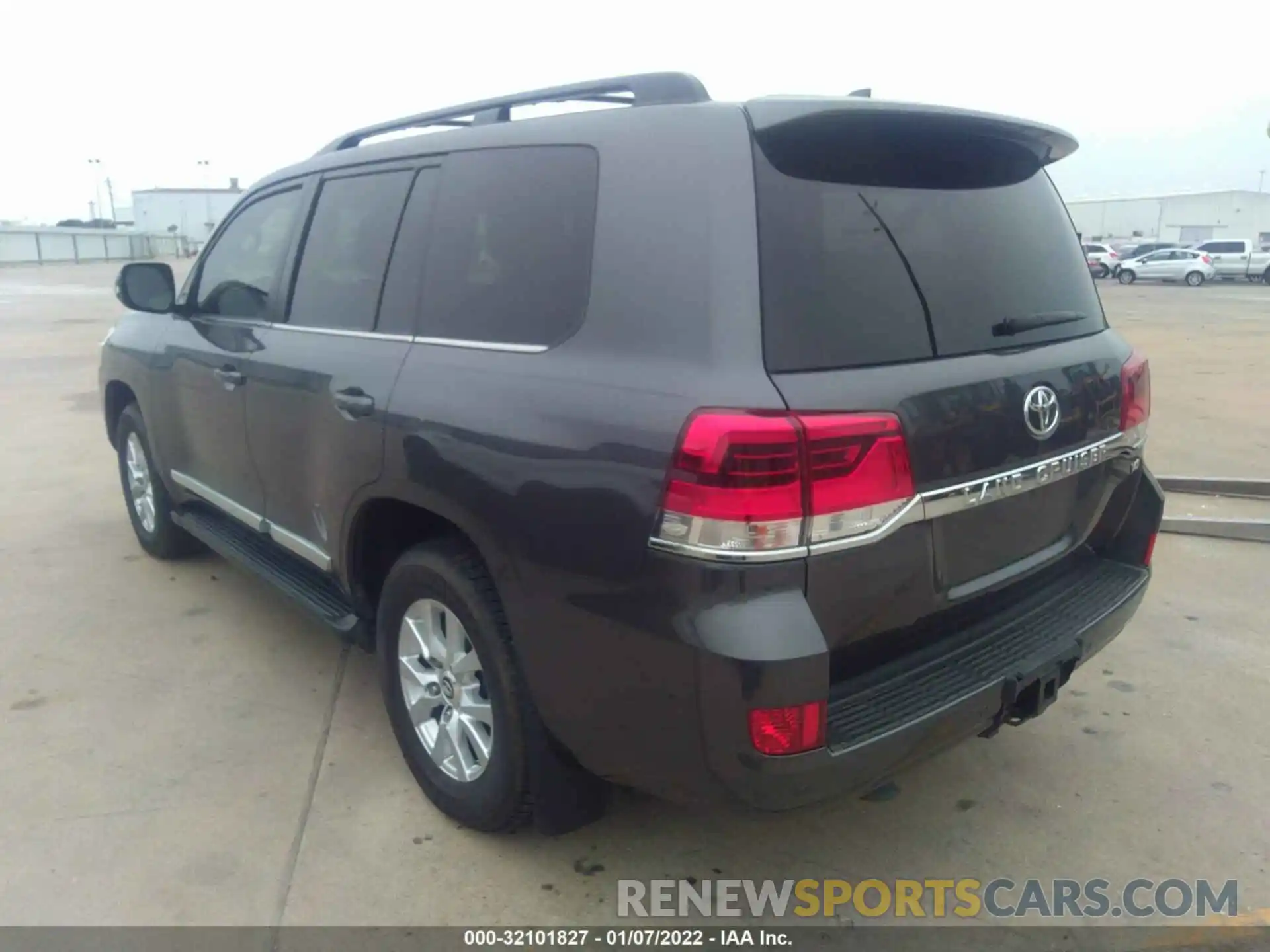 3 Photograph of a damaged car JTMCY7AJ1K4080197 TOYOTA LAND CRUISER 2019