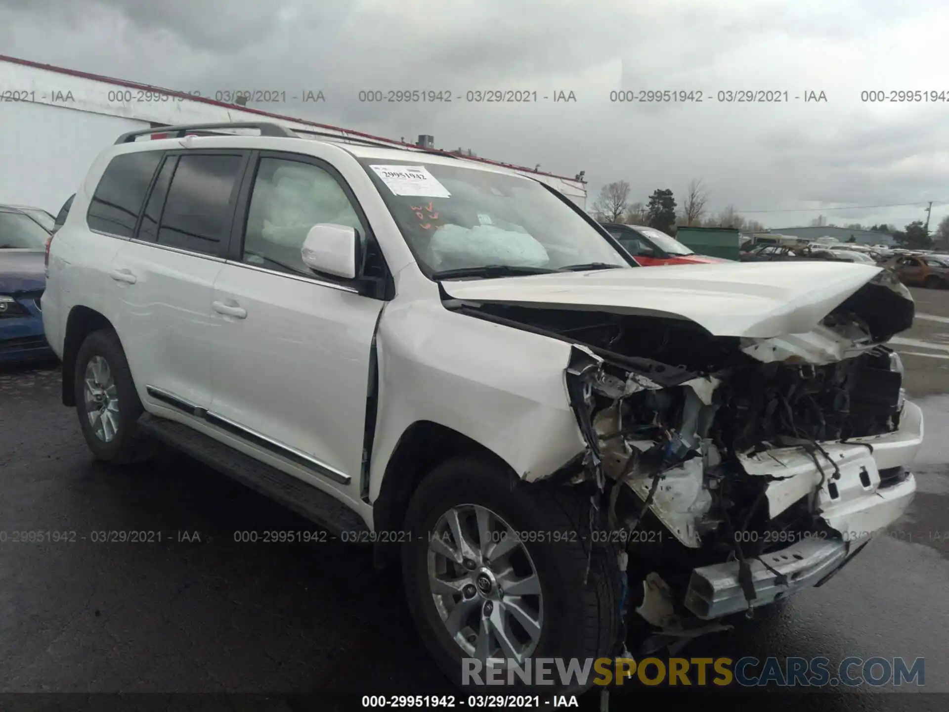 1 Photograph of a damaged car JTMCY7AJ8K4079127 TOYOTA LAND CRUISER 2019