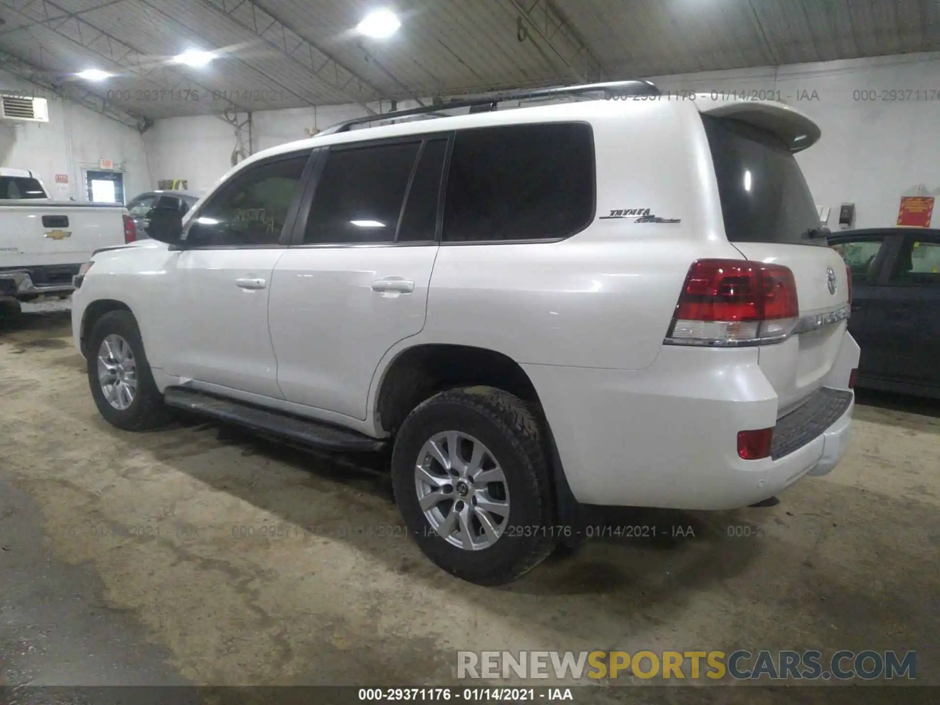 3 Photograph of a damaged car JTMCY7AJ5L4086330 TOYOTA LAND CRUISER 2020