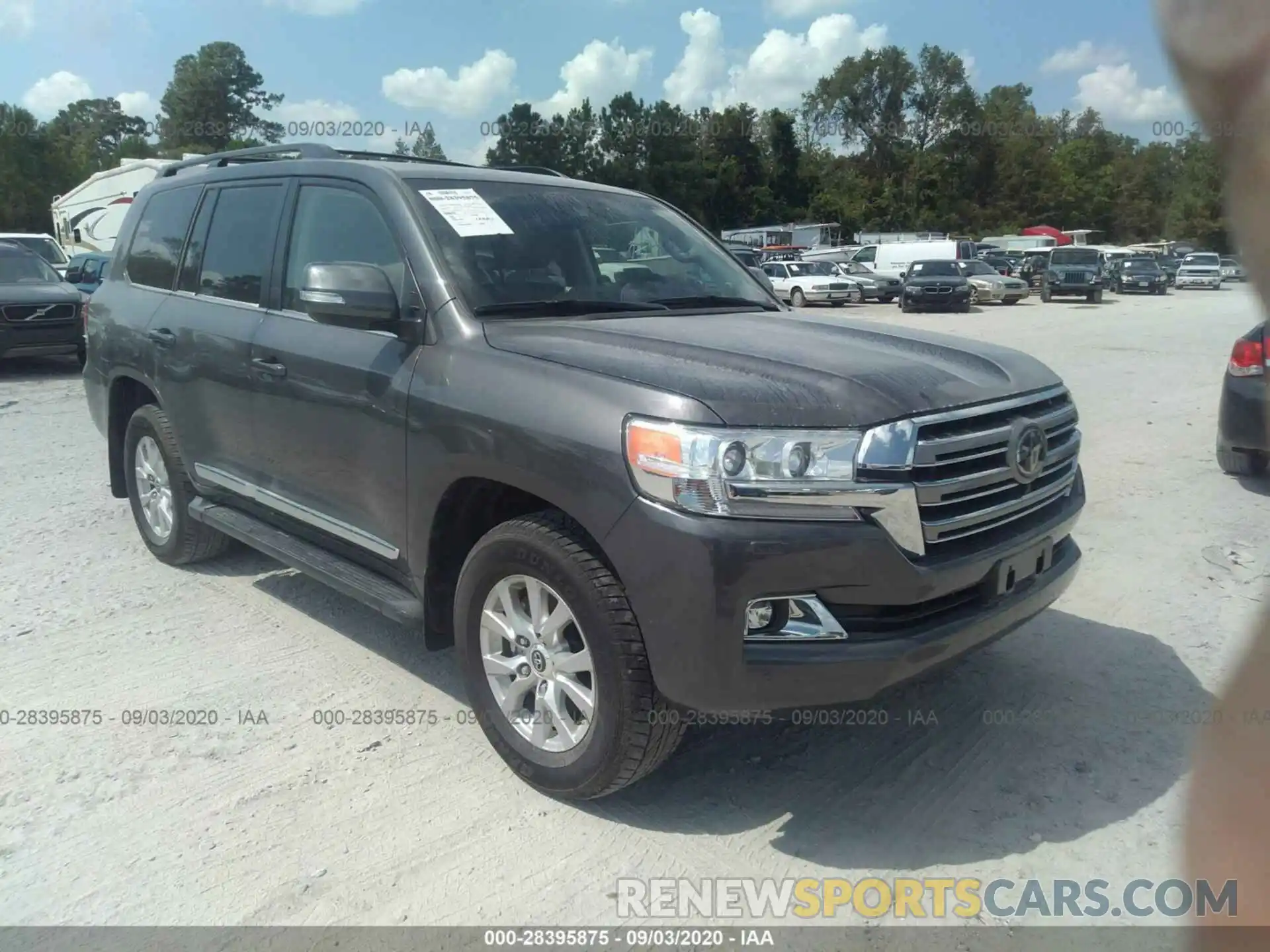 1 Photograph of a damaged car JTMCY7AJXL4087893 TOYOTA LAND CRUISER 2020