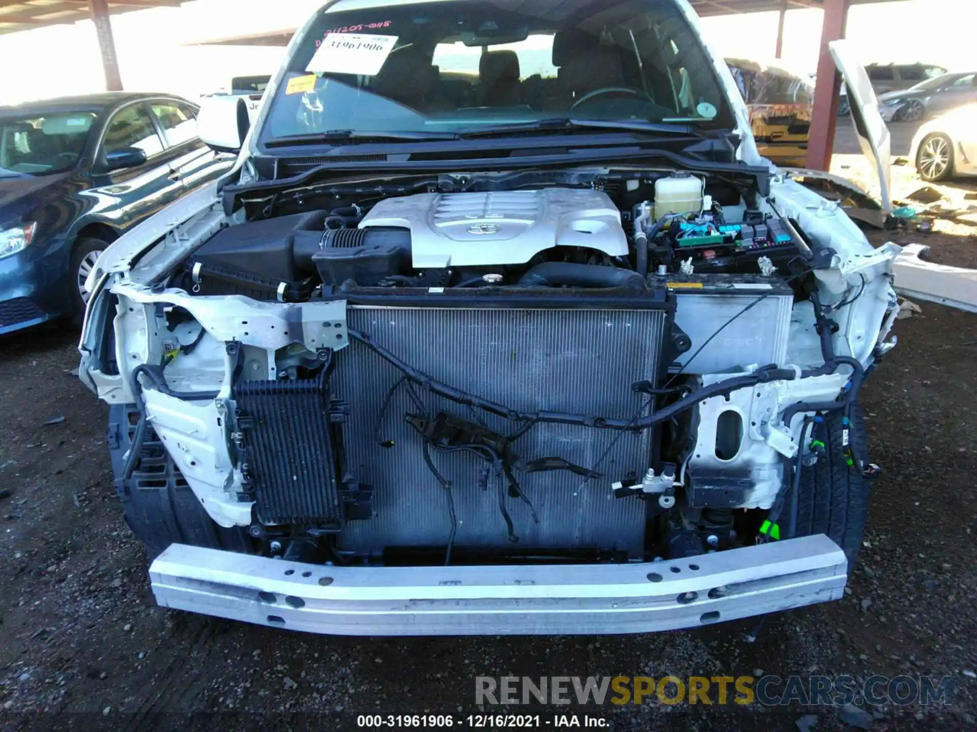 6 Photograph of a damaged car JTMCY7AJ5M4098432 TOYOTA LAND CRUISER 2021