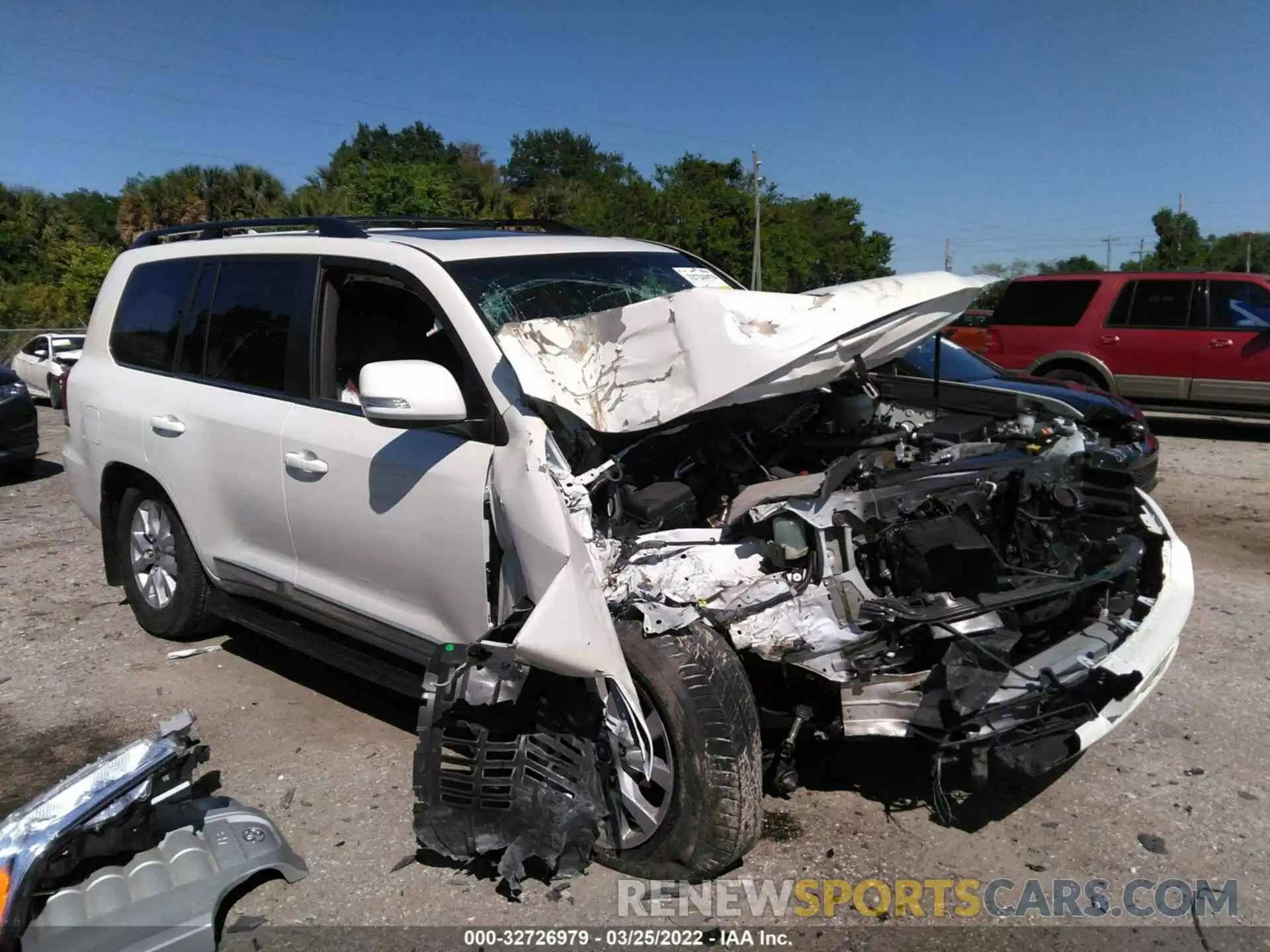 1 Photograph of a damaged car JTMCY7AJ8M4103817 TOYOTA LAND CRUISER 2021