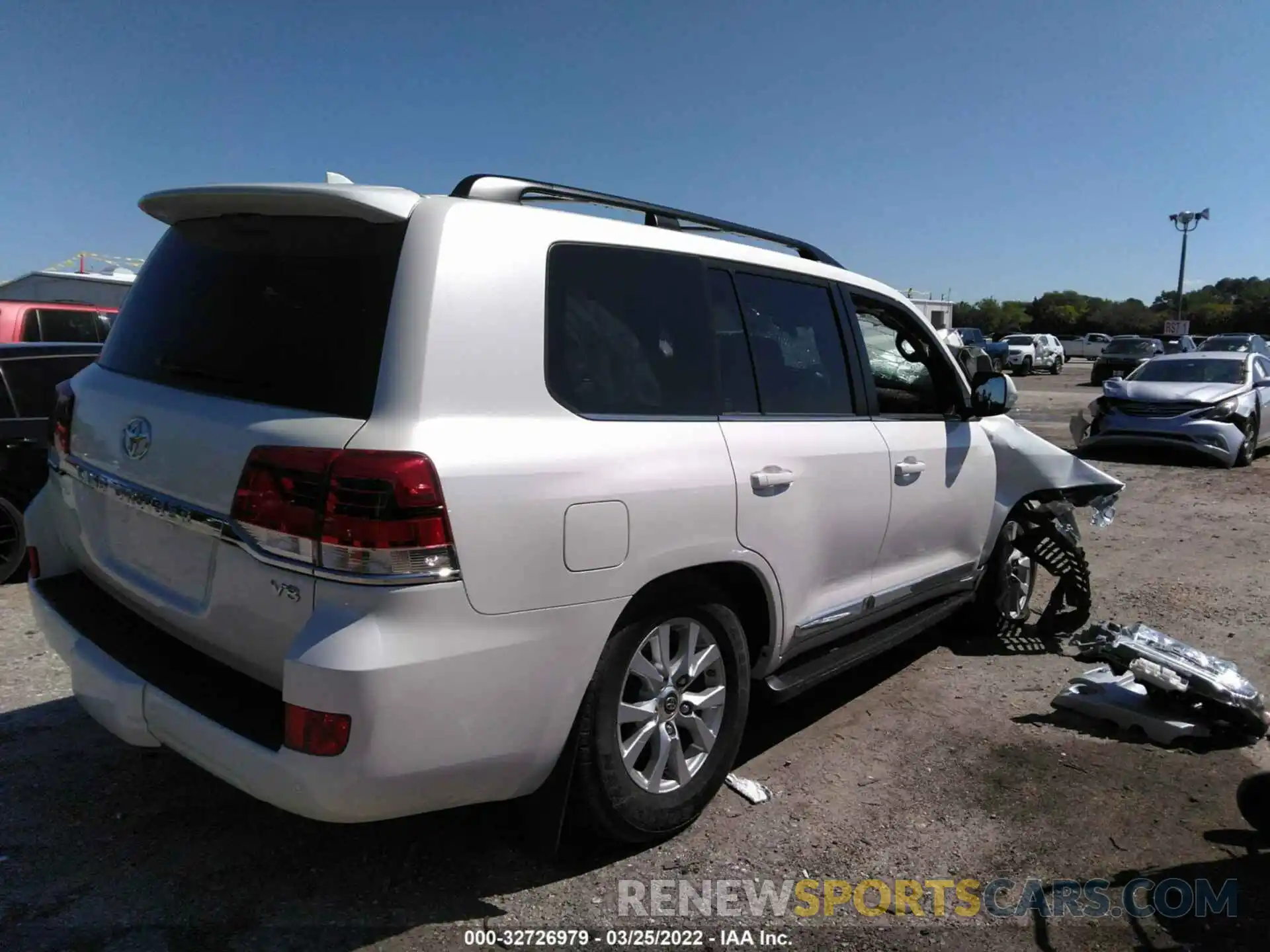 4 Photograph of a damaged car JTMCY7AJ8M4103817 TOYOTA LAND CRUISER 2021