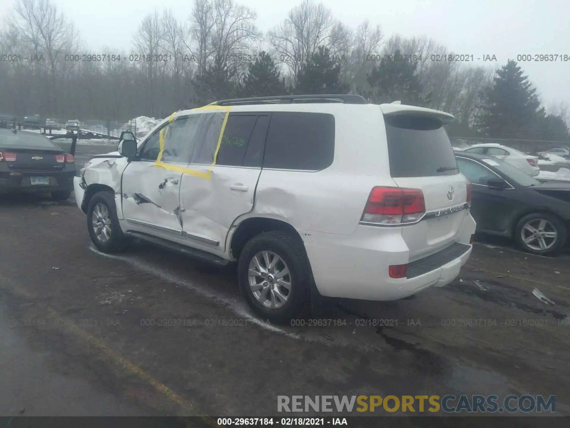 3 Photograph of a damaged car JTMCY7AJ9M4099857 TOYOTA LAND CRUISER 2021