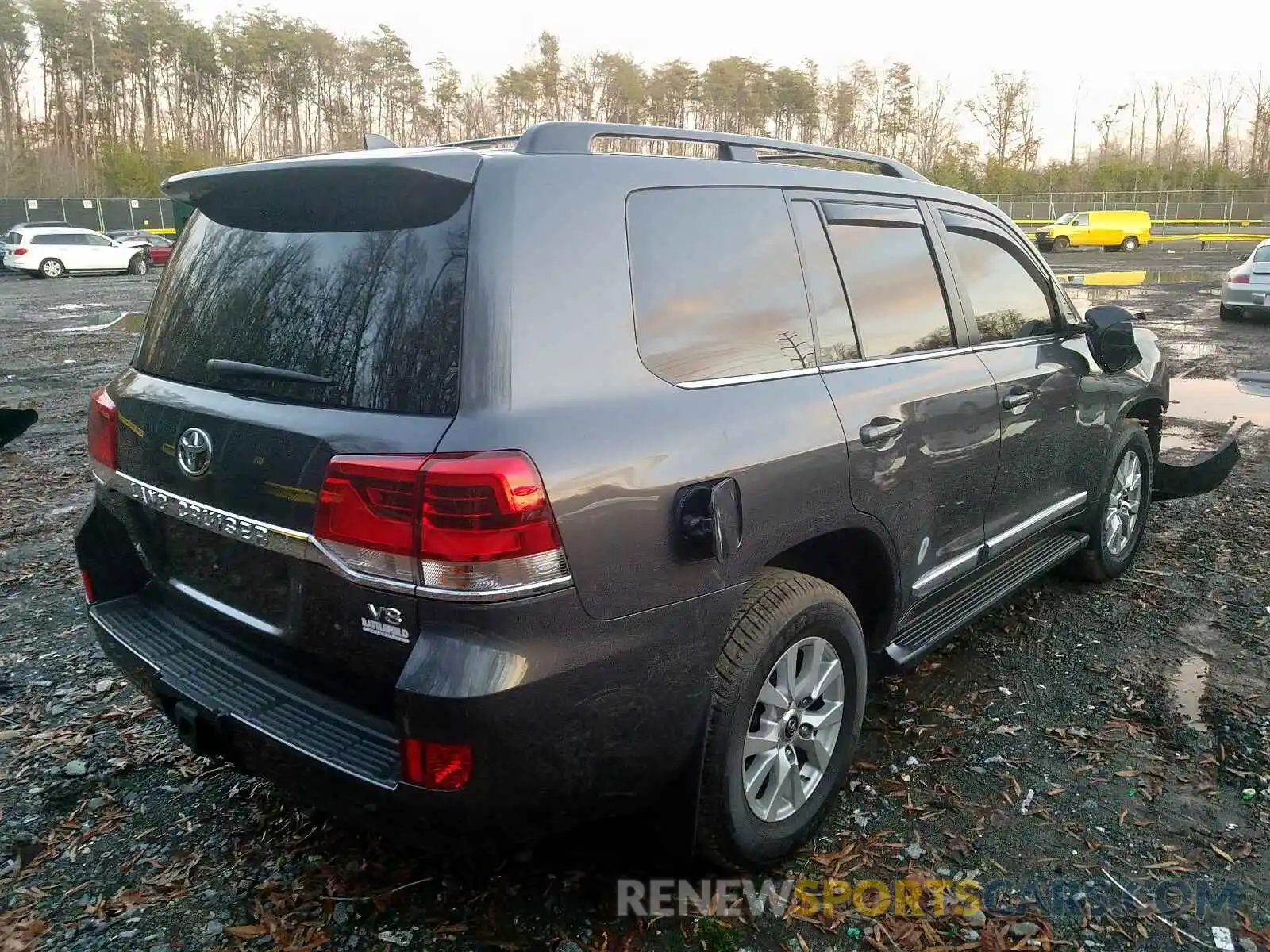 4 Photograph of a damaged car JTMCY7AJ8K4084148 TOYOTA LANDCRUISR 2019