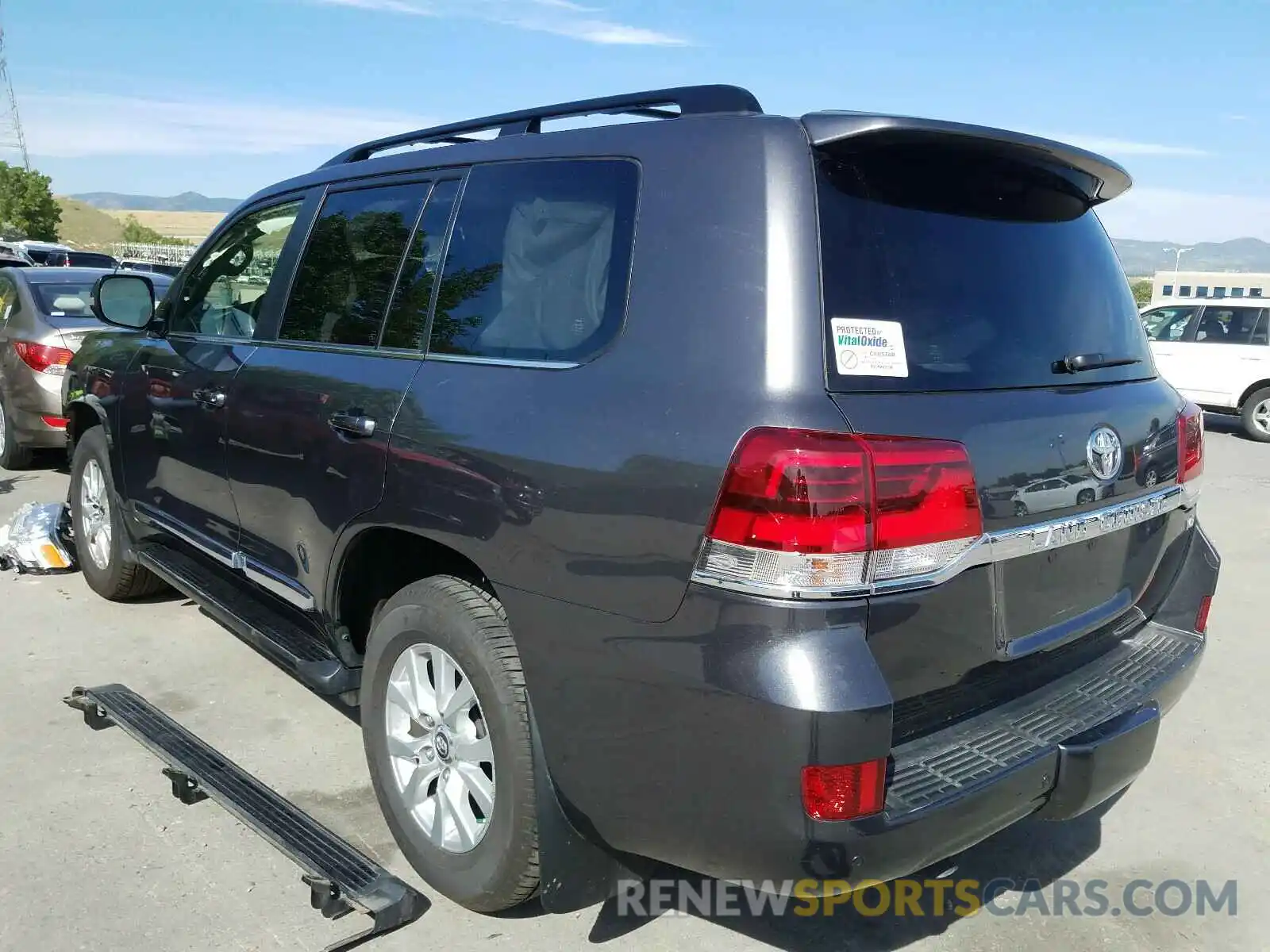 3 Photograph of a damaged car JTMCY7AJXK4082076 TOYOTA LANDCRUISR 2019