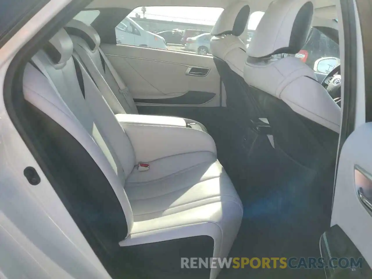 10 Photograph of a damaged car JTDBVRBD0KA007137 TOYOTA MIRAI 2019