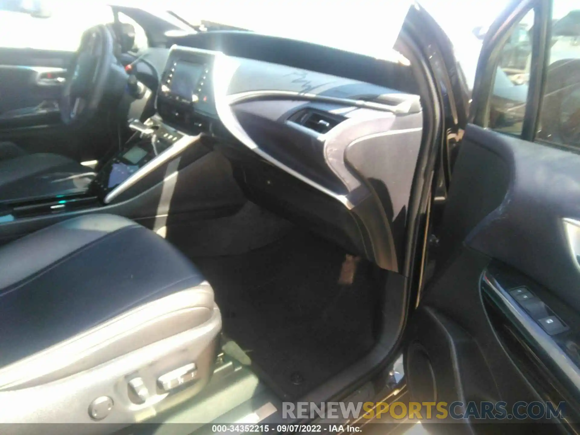 5 Photograph of a damaged car JTDBVRBD6KA005912 TOYOTA MIRAI 2019