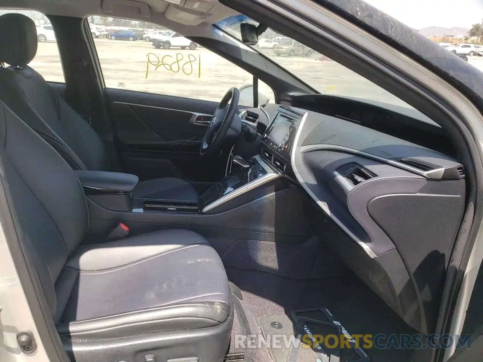 5 Photograph of a damaged car JTDBVRBD8KA006110 TOYOTA MIRAI 2019