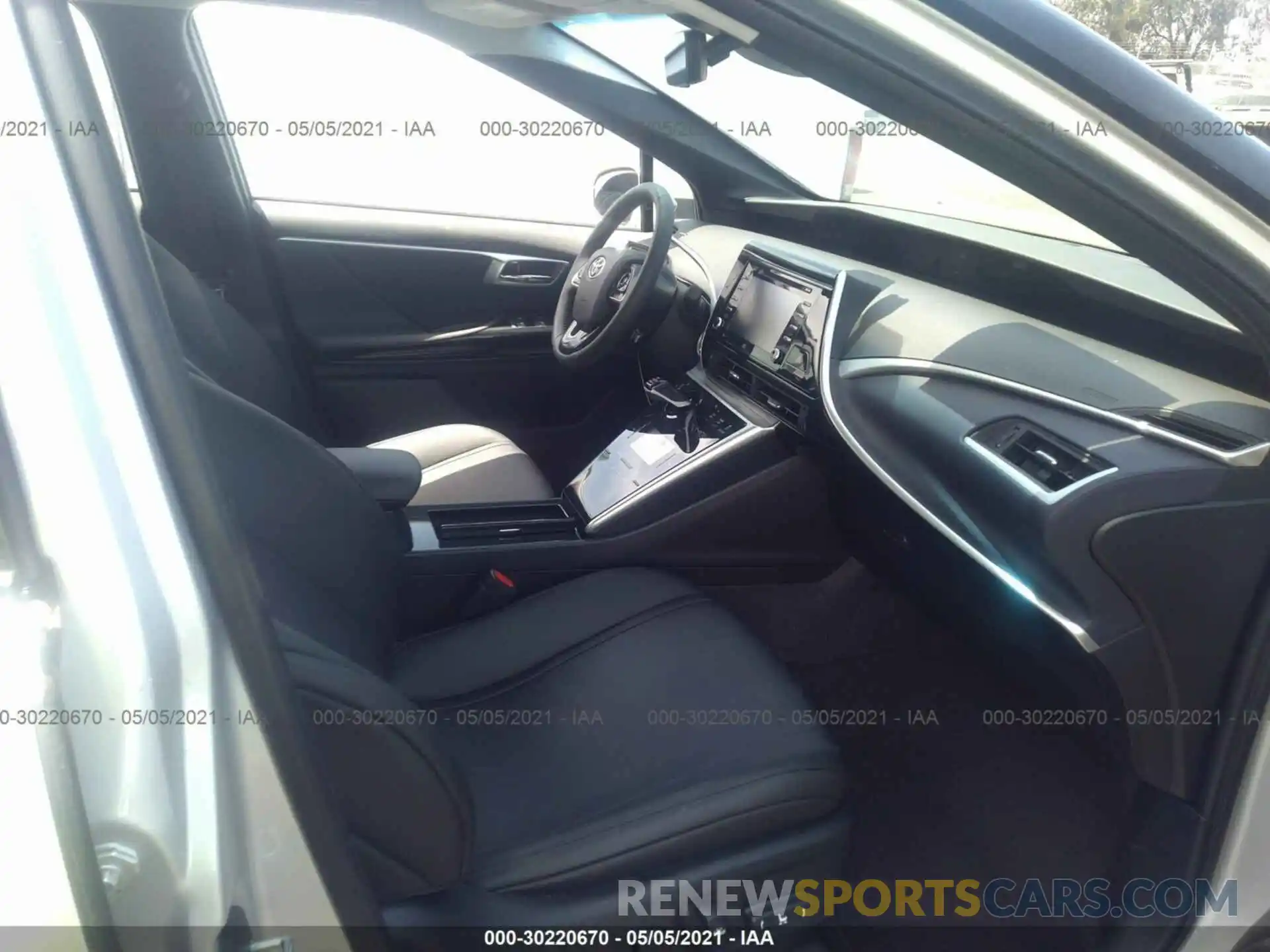 5 Photograph of a damaged car JTDBVRBD6LA008259 TOYOTA MIRAI 2020