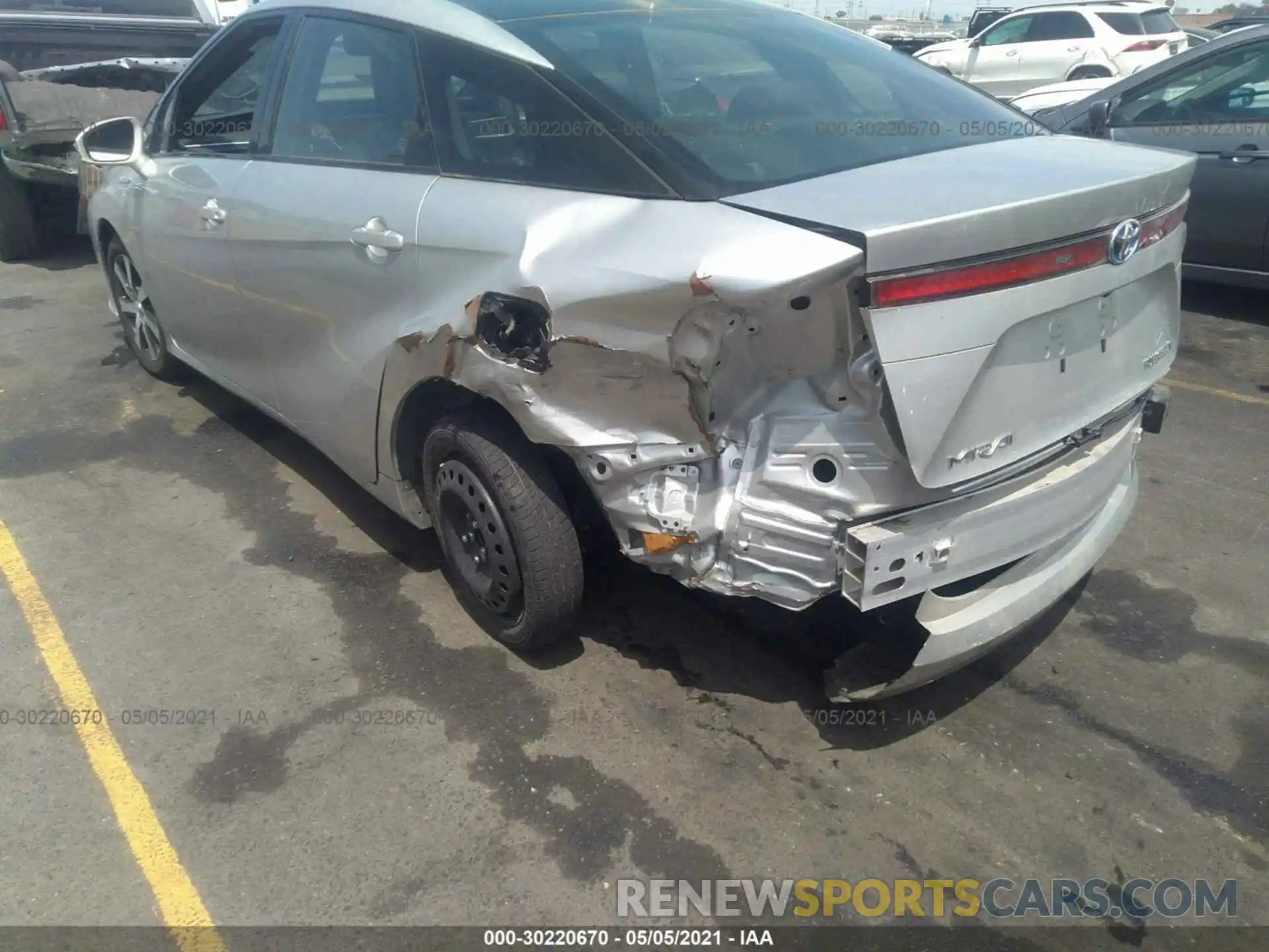 6 Photograph of a damaged car JTDBVRBD6LA008259 TOYOTA MIRAI 2020