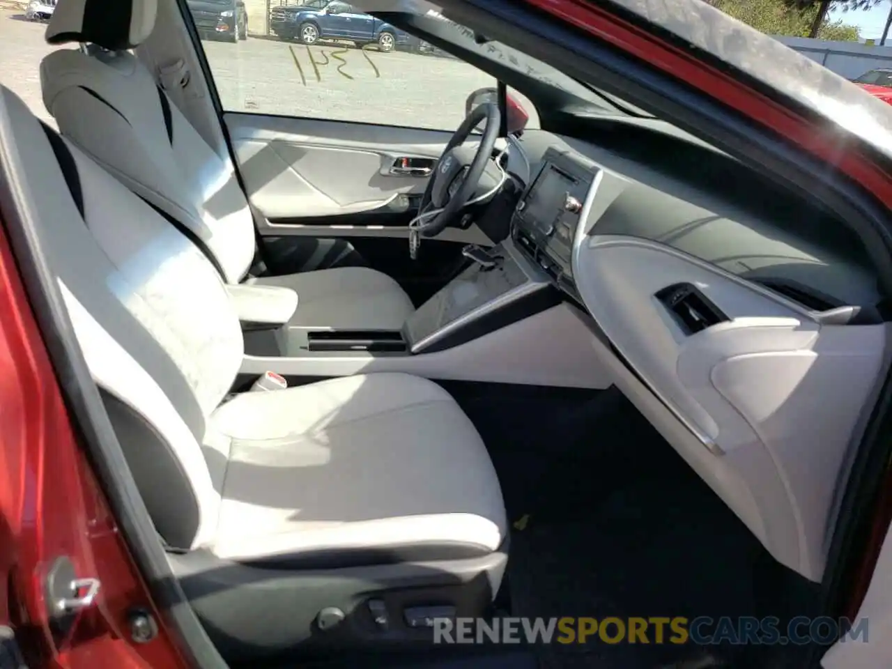 5 Photograph of a damaged car JTDBVRBD7LA008092 TOYOTA MIRAI 2020