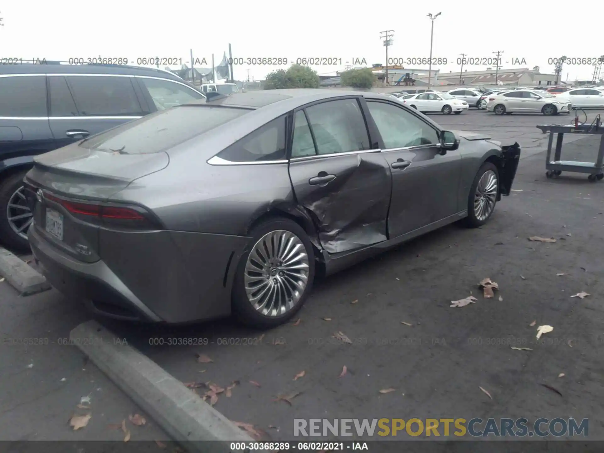 4 Photograph of a damaged car JTDAAAAA2MA000922 TOYOTA MIRAI 2021