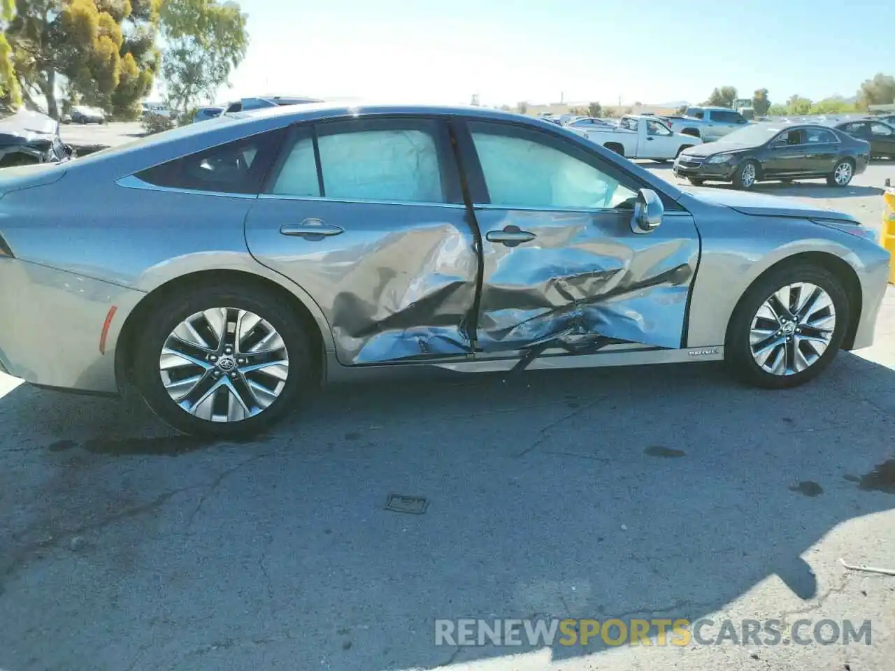 9 Photograph of a damaged car JTDAAAAA7MA002259 TOYOTA MIRAI 2021