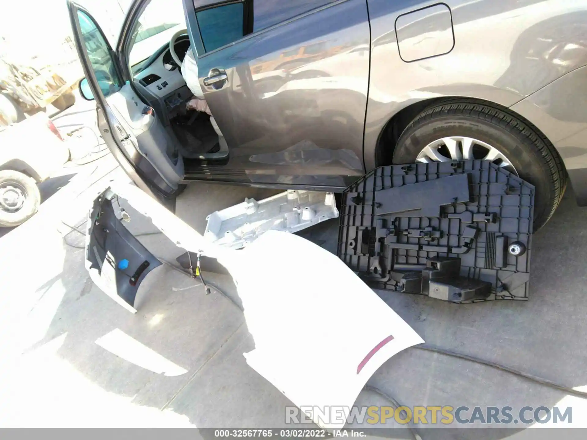 12 Photograph of a damaged car JTDAAAAA7MA003749 TOYOTA MIRAI 2021