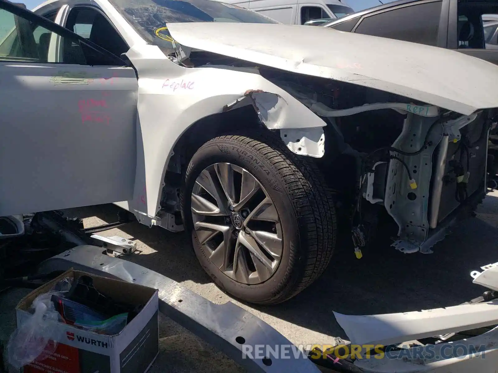 9 Photograph of a damaged car JTDAAAAA8MA000312 TOYOTA MIRAI 2021