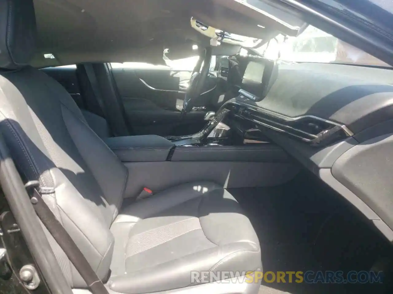 5 Photograph of a damaged car JTDAAAAAXMA003549 TOYOTA MIRAI 2021