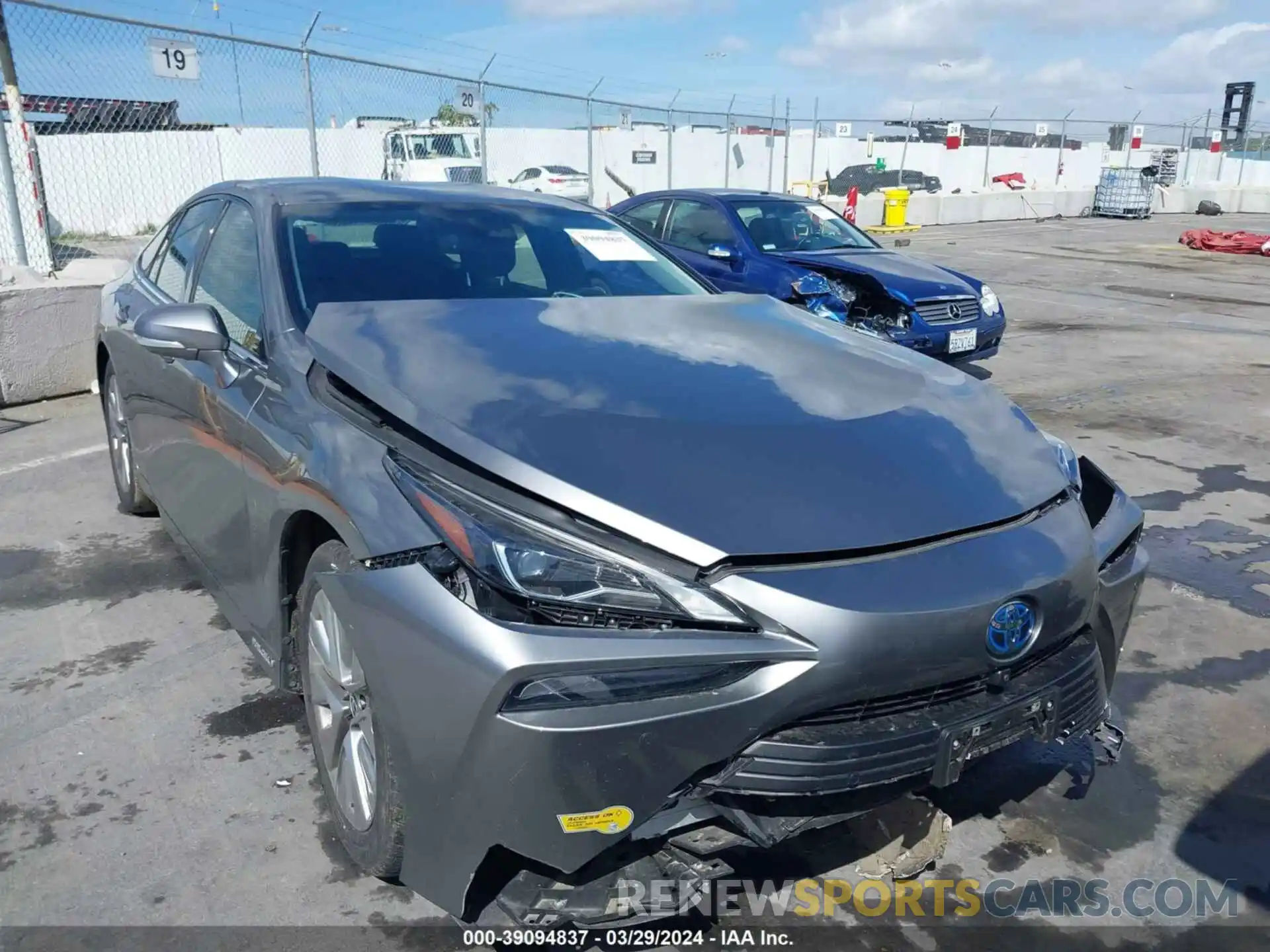 6 Photograph of a damaged car JTDAAAAA6NA004814 TOYOTA MIRAI 2022