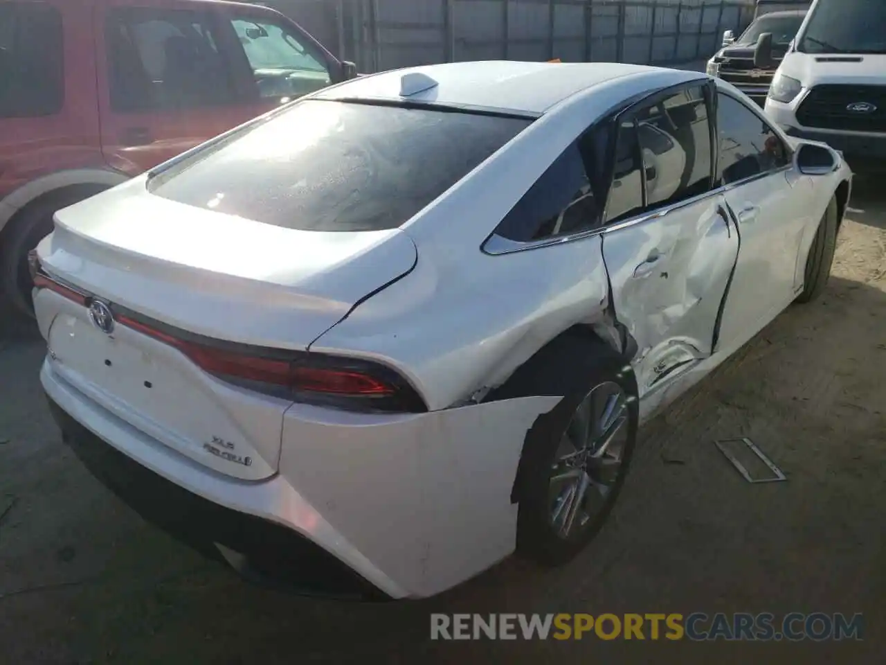 4 Photograph of a damaged car JTDAAAAA3NA005211 TOYOTA MIRAI LE 2022