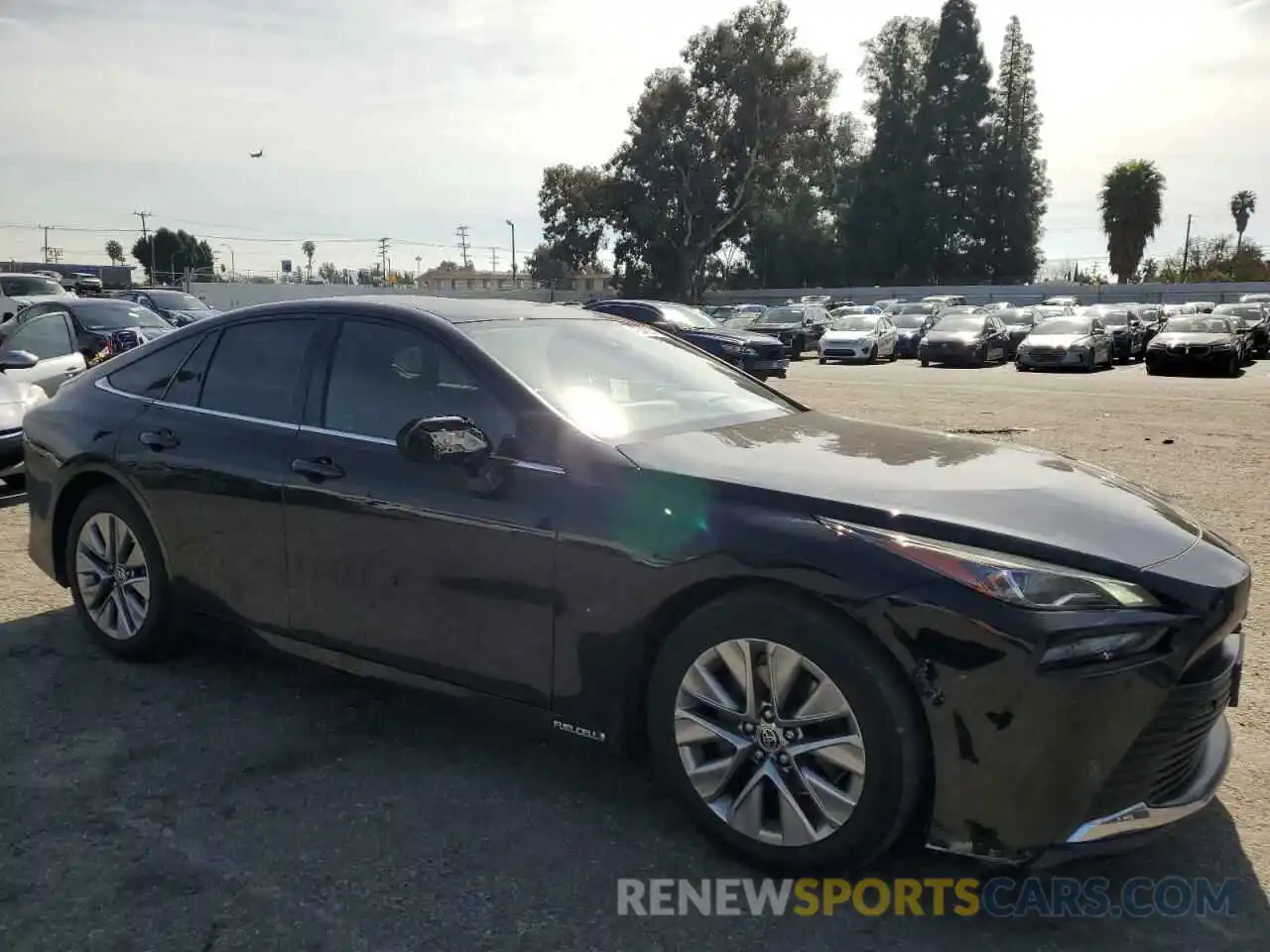 4 Photograph of a damaged car JTDAAAAA4NA006528 TOYOTA MIRAI LE 2022