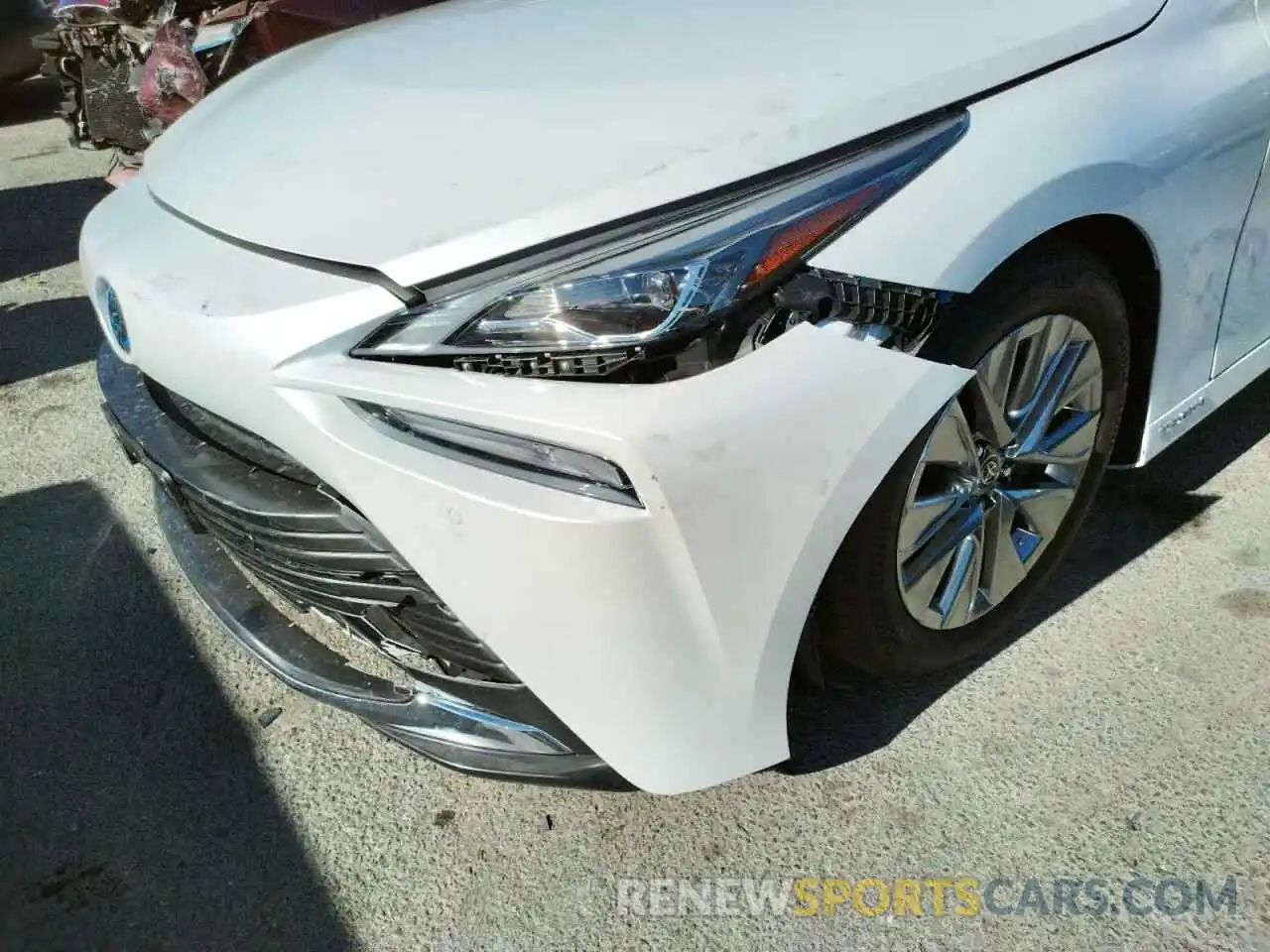 9 Photograph of a damaged car JTDAAAAA9NA005018 TOYOTA MIRAI LE 2022