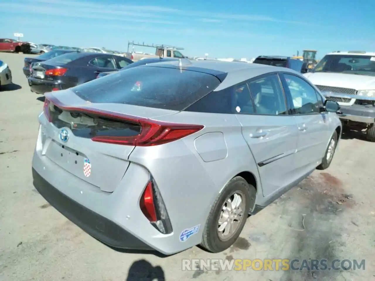 4 Фотография поврежденного автомобиля JTDKARFP0K3115021 TOYOTA PRIUS 2019