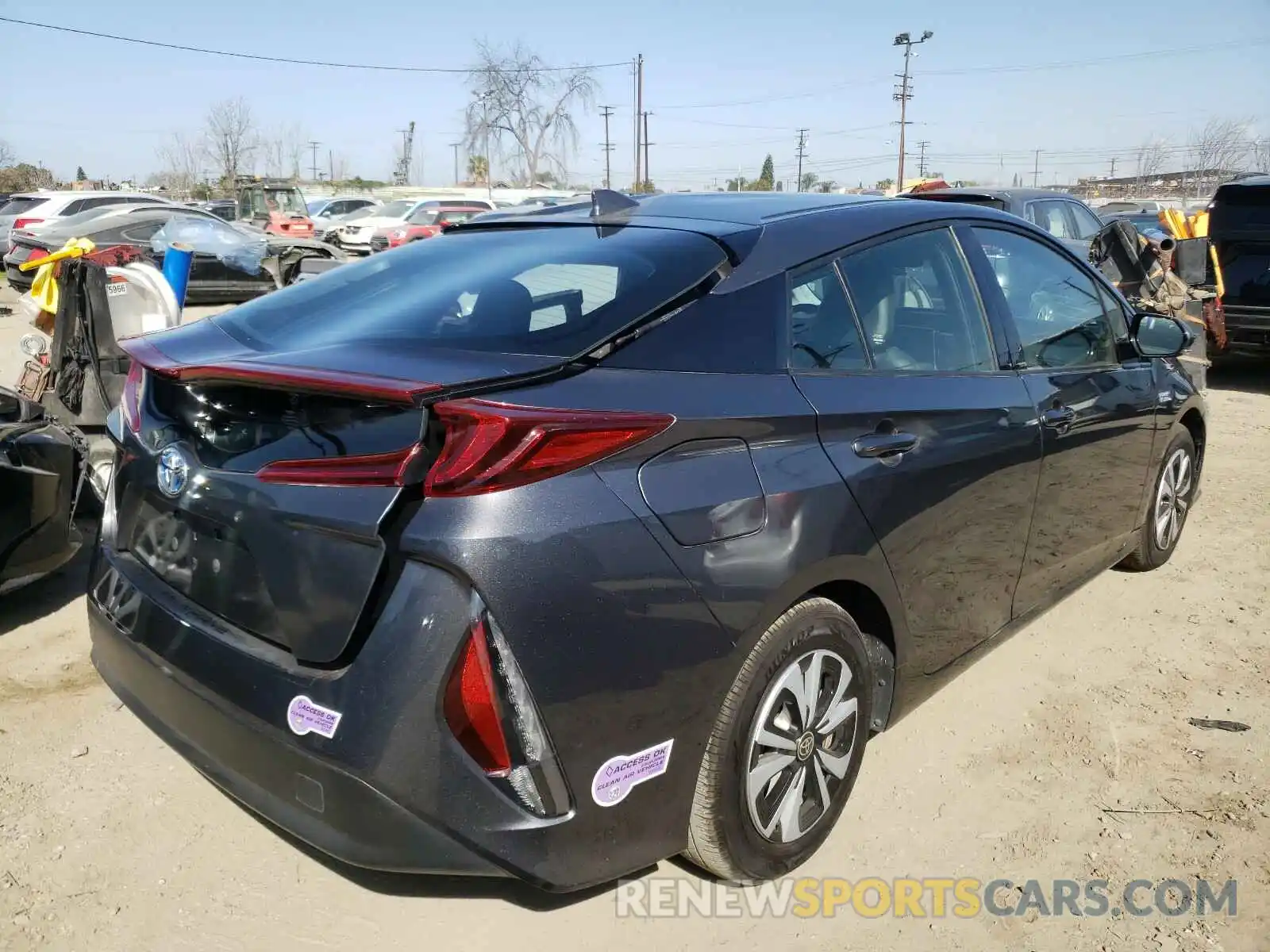 4 Фотография поврежденного автомобиля JTDKARFP3K3117653 TOYOTA PRIUS 2019