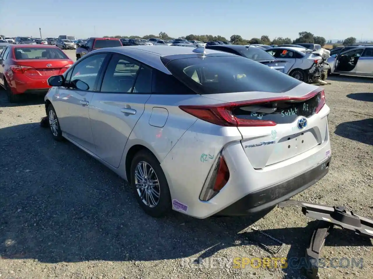 3 Фотография поврежденного автомобиля JTDKARFP4K3108590 TOYOTA PRIUS 2019