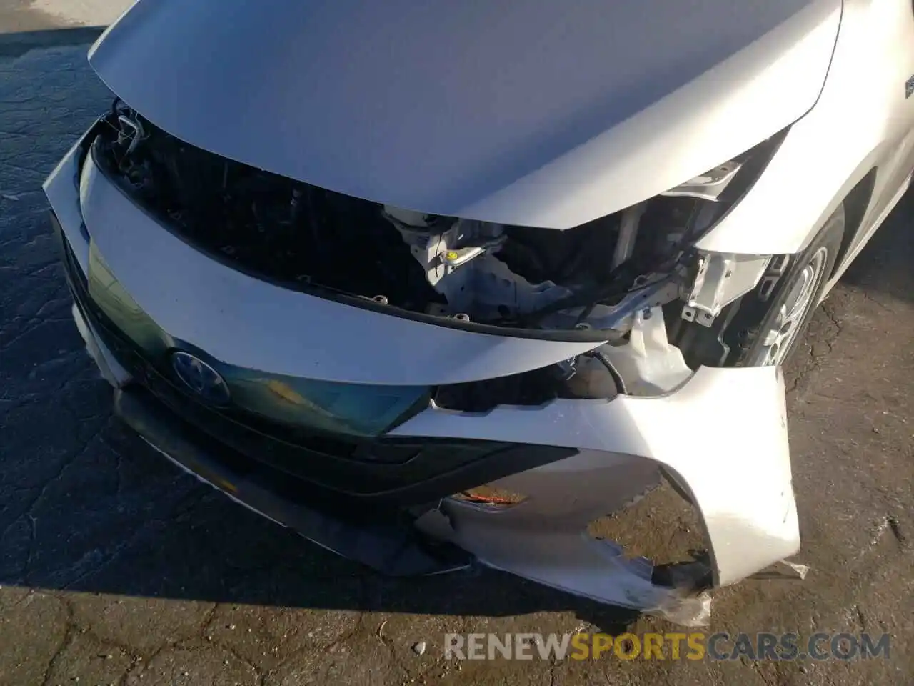 9 Photograph of a damaged car JTDKARFP5K3107979 TOYOTA PRIUS 2019