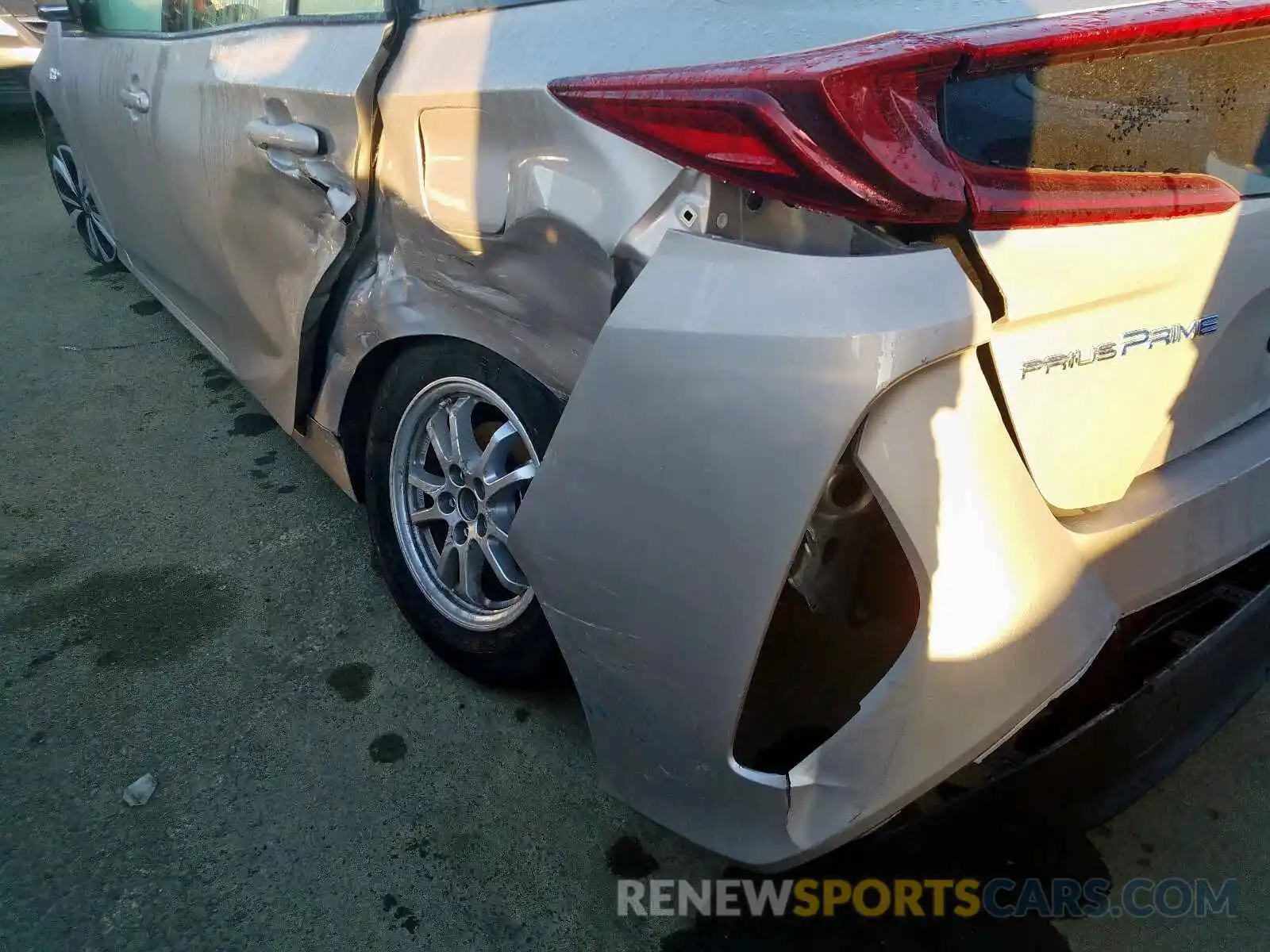 9 Photograph of a damaged car JTDKARFP6K3110129 TOYOTA PRIUS 2019