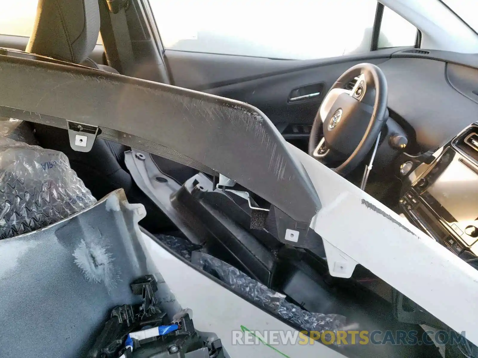 5 Photograph of a damaged car JTDKARFP8K3112710 TOYOTA PRIUS 2019