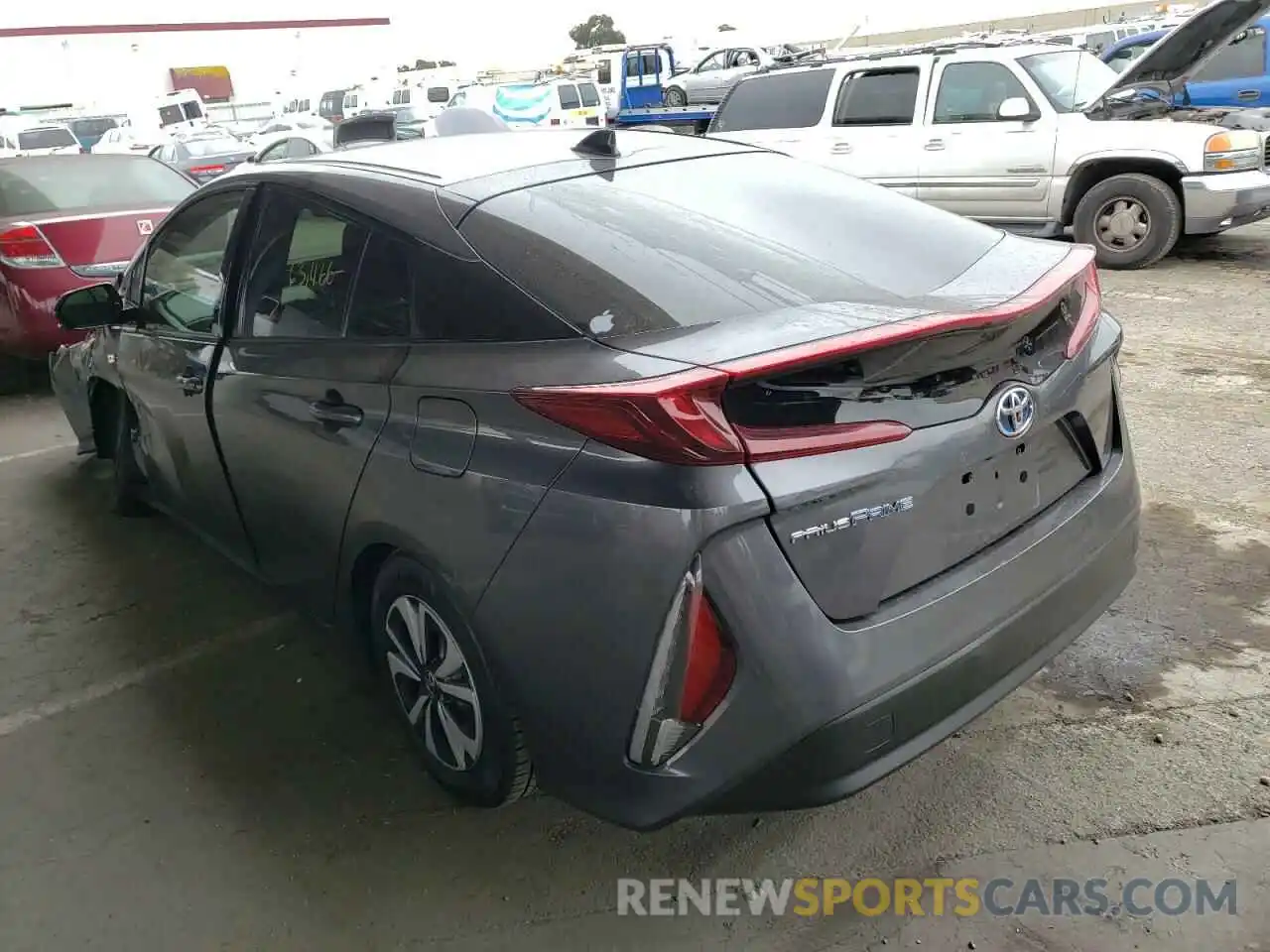 3 Фотография поврежденного автомобиля JTDKARFP8K3119608 TOYOTA PRIUS 2019