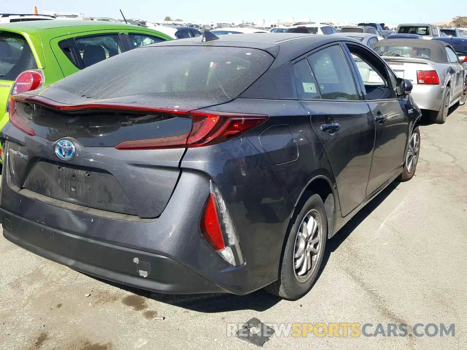 4 Фотография поврежденного автомобиля JTDKARFP9K3106107 TOYOTA PRIUS 2019