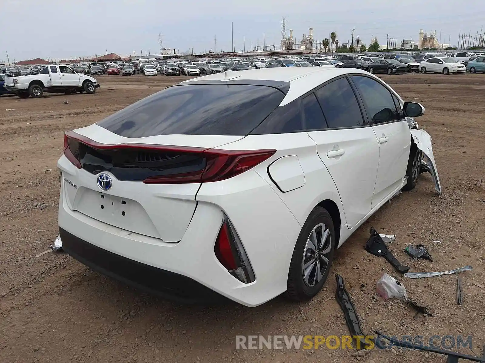 4 Фотография поврежденного автомобиля JTDKARFPXK3110103 TOYOTA PRIUS 2019