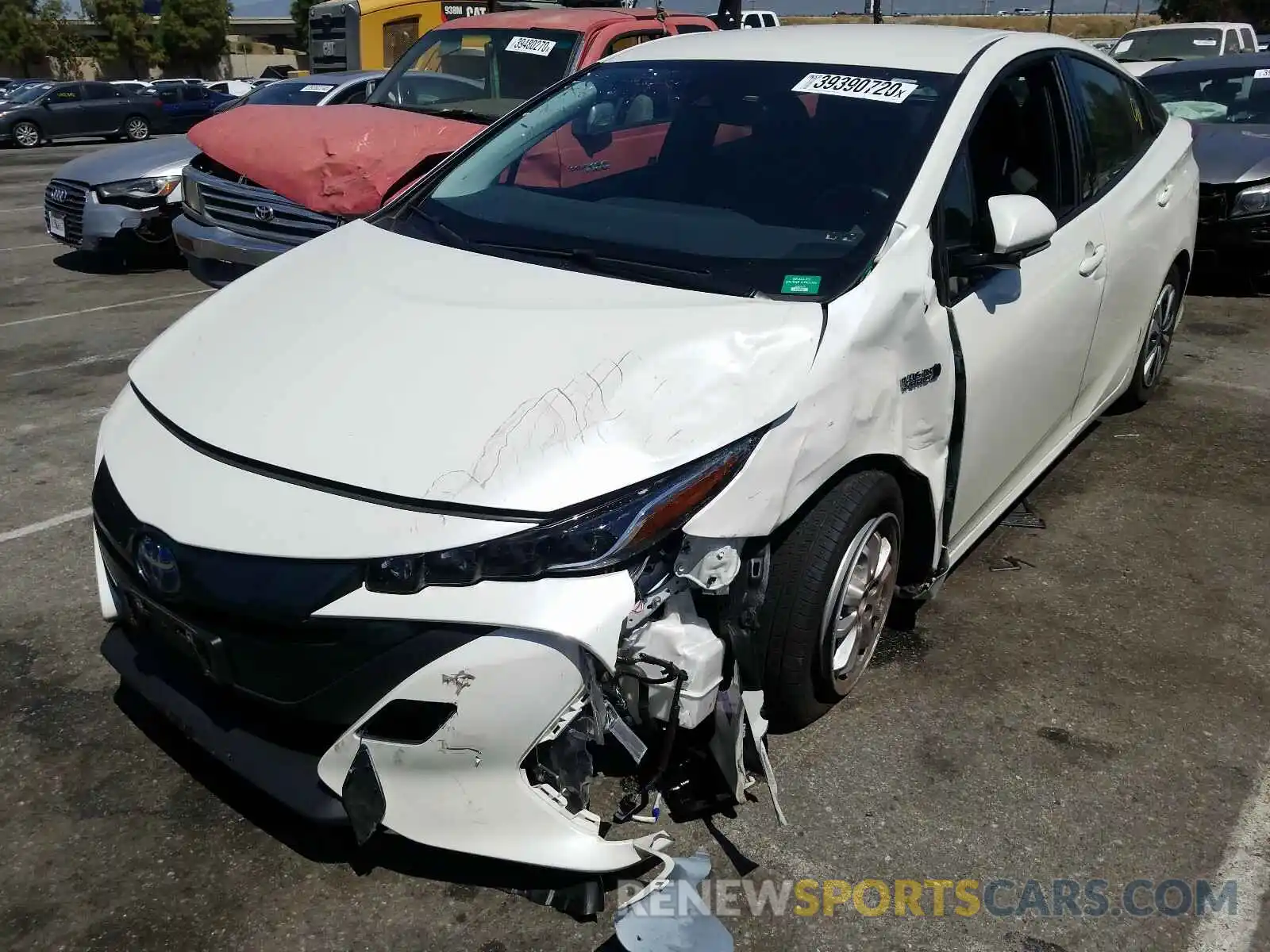 2 Фотография поврежденного автомобиля JTDKARFPXK3114555 TOYOTA PRIUS 2019