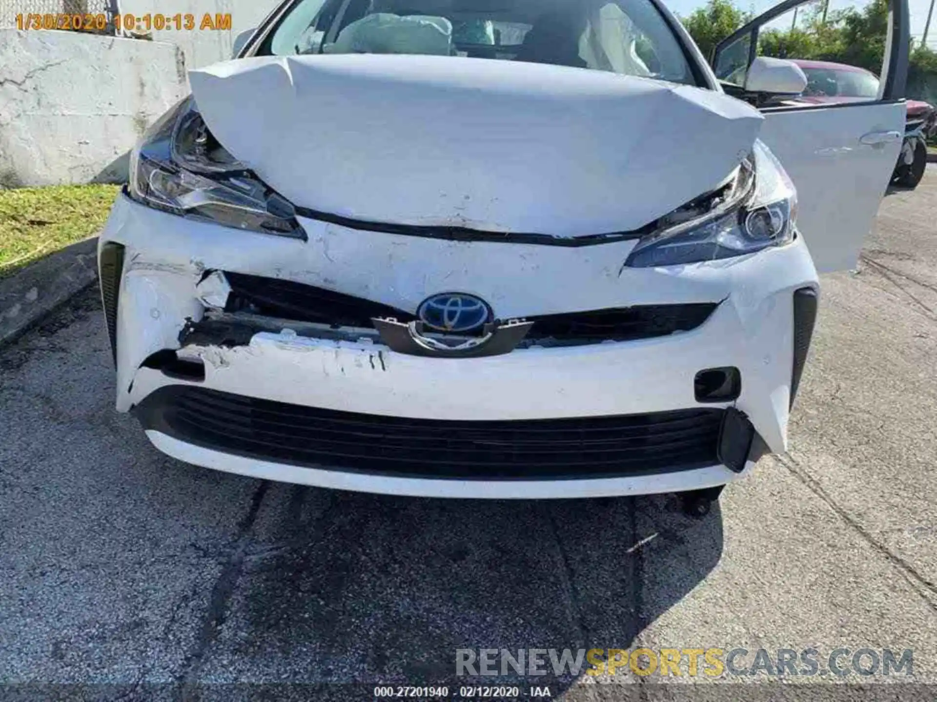 12 Фотография поврежденного автомобиля JTDKARFU0K3070149 TOYOTA PRIUS 2019