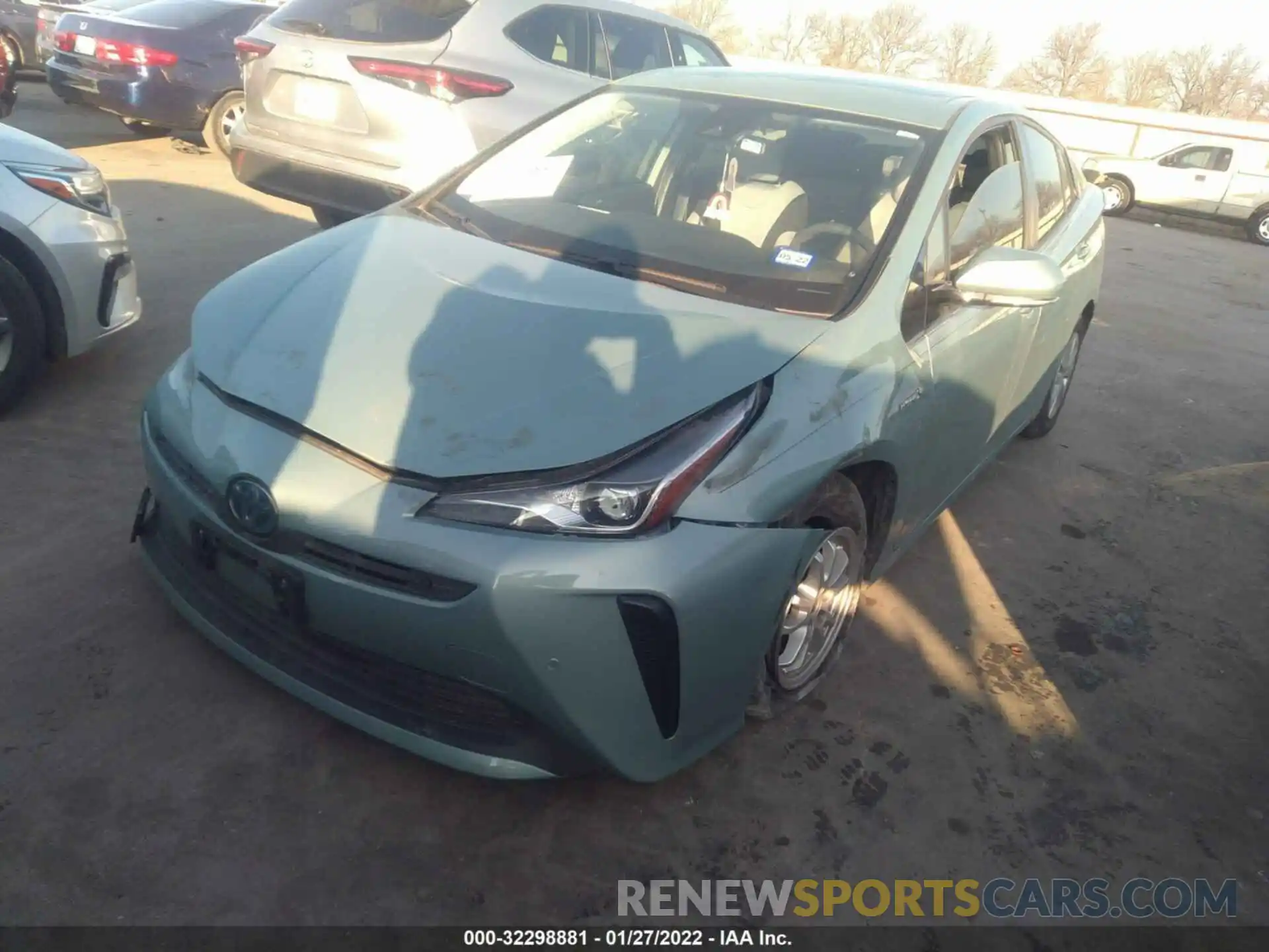 2 Фотография поврежденного автомобиля JTDKARFU0K3076503 TOYOTA PRIUS 2019