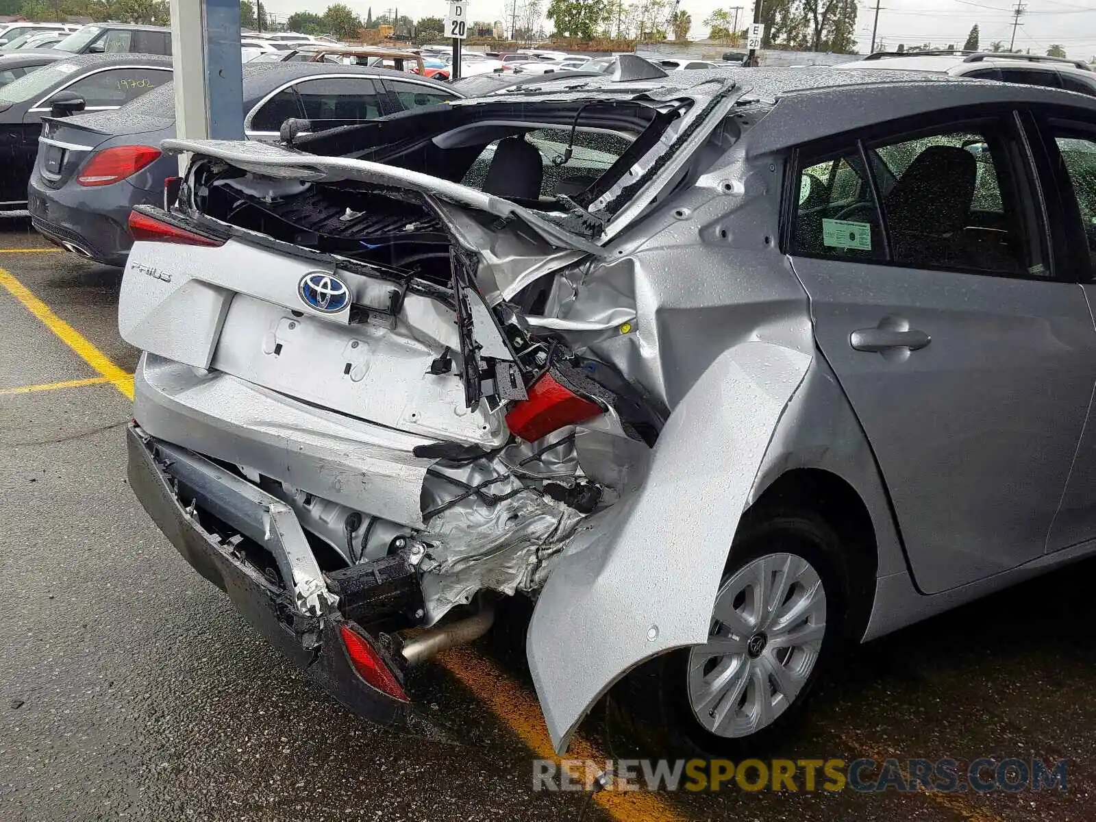 9 Photograph of a damaged car JTDKARFU0K3084097 TOYOTA PRIUS 2019