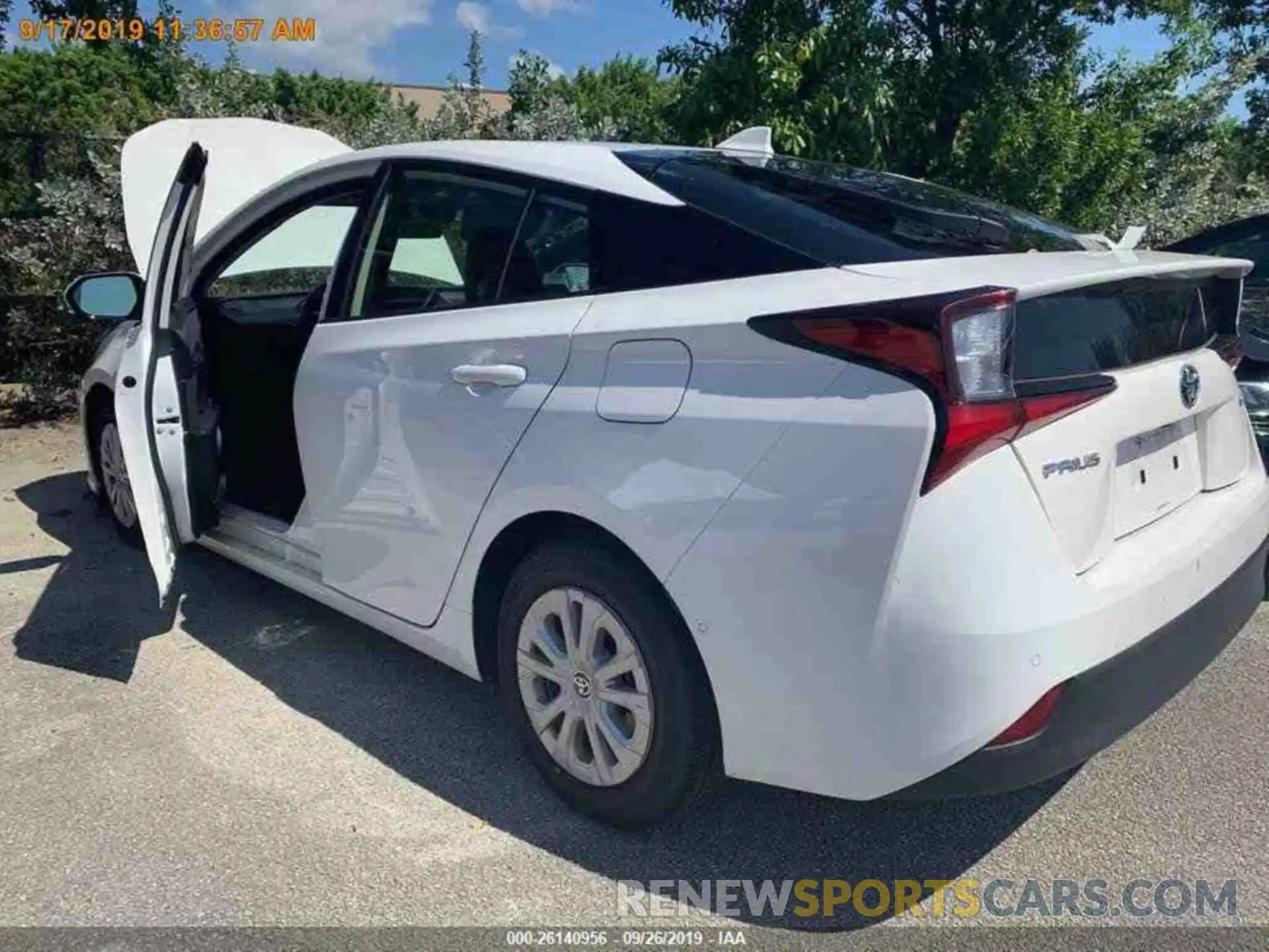 11 Photograph of a damaged car JTDKARFU1K3070645 TOYOTA PRIUS 2019