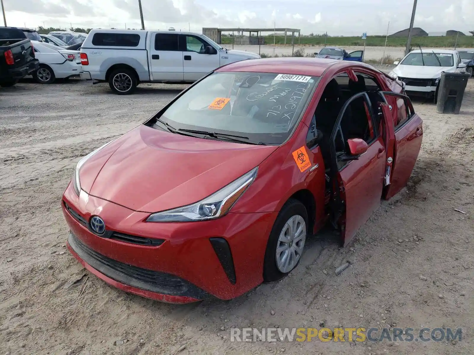 2 Фотография поврежденного автомобиля JTDKARFU1K3087588 TOYOTA PRIUS 2019