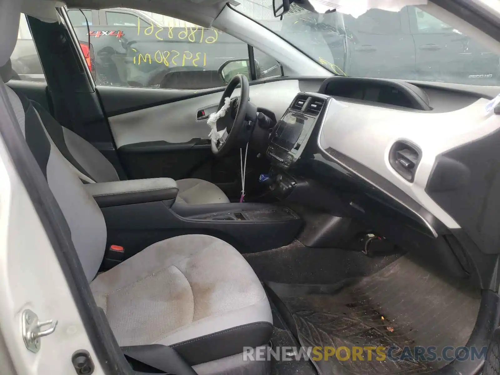 5 Photograph of a damaged car JTDKARFU2K3082643 TOYOTA PRIUS 2019