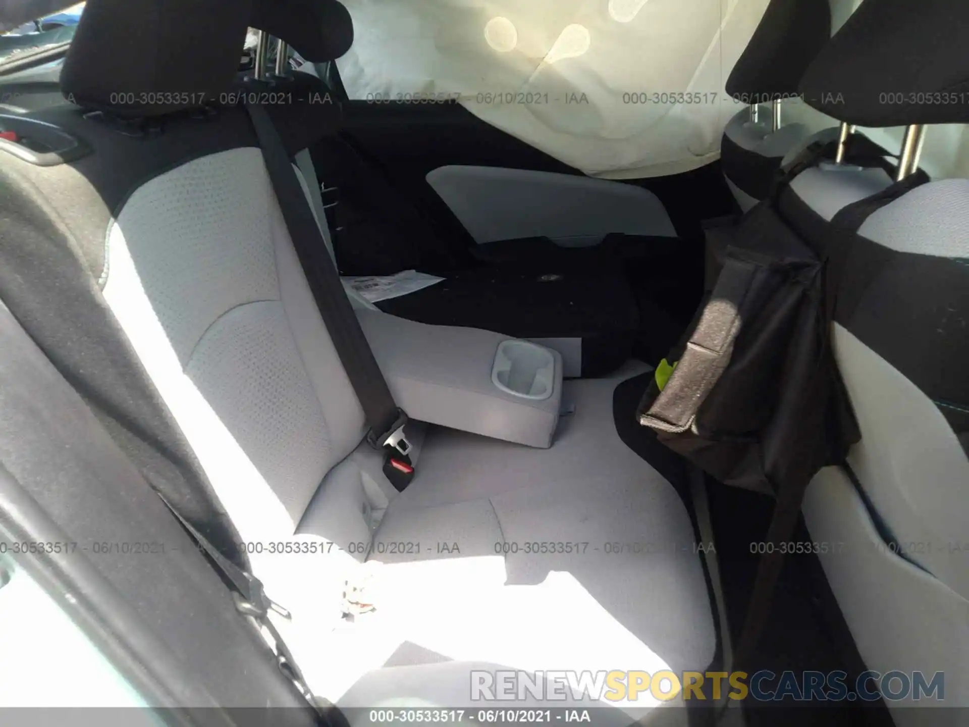 8 Photograph of a damaged car JTDKARFU2K3083226 TOYOTA PRIUS 2019