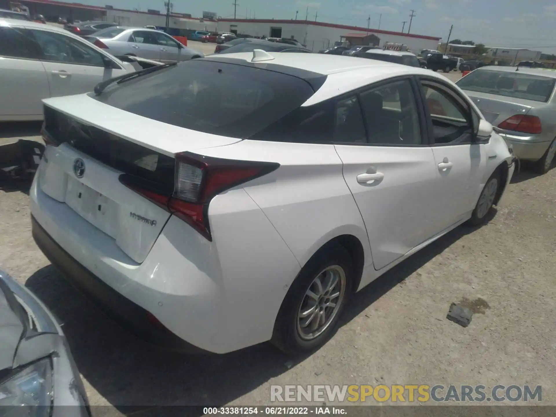 4 Фотография поврежденного автомобиля JTDKARFU3K3071957 TOYOTA PRIUS 2019