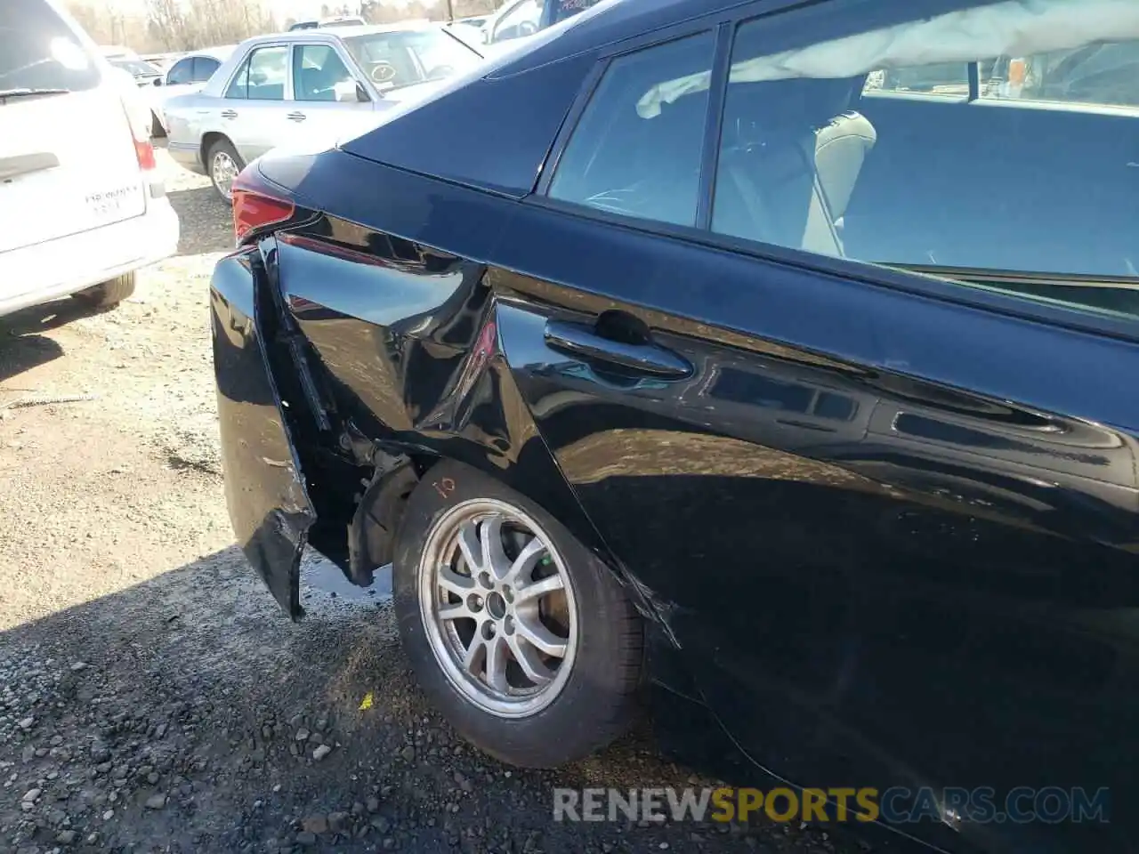 9 Photograph of a damaged car JTDKARFU3K3098236 TOYOTA PRIUS 2019