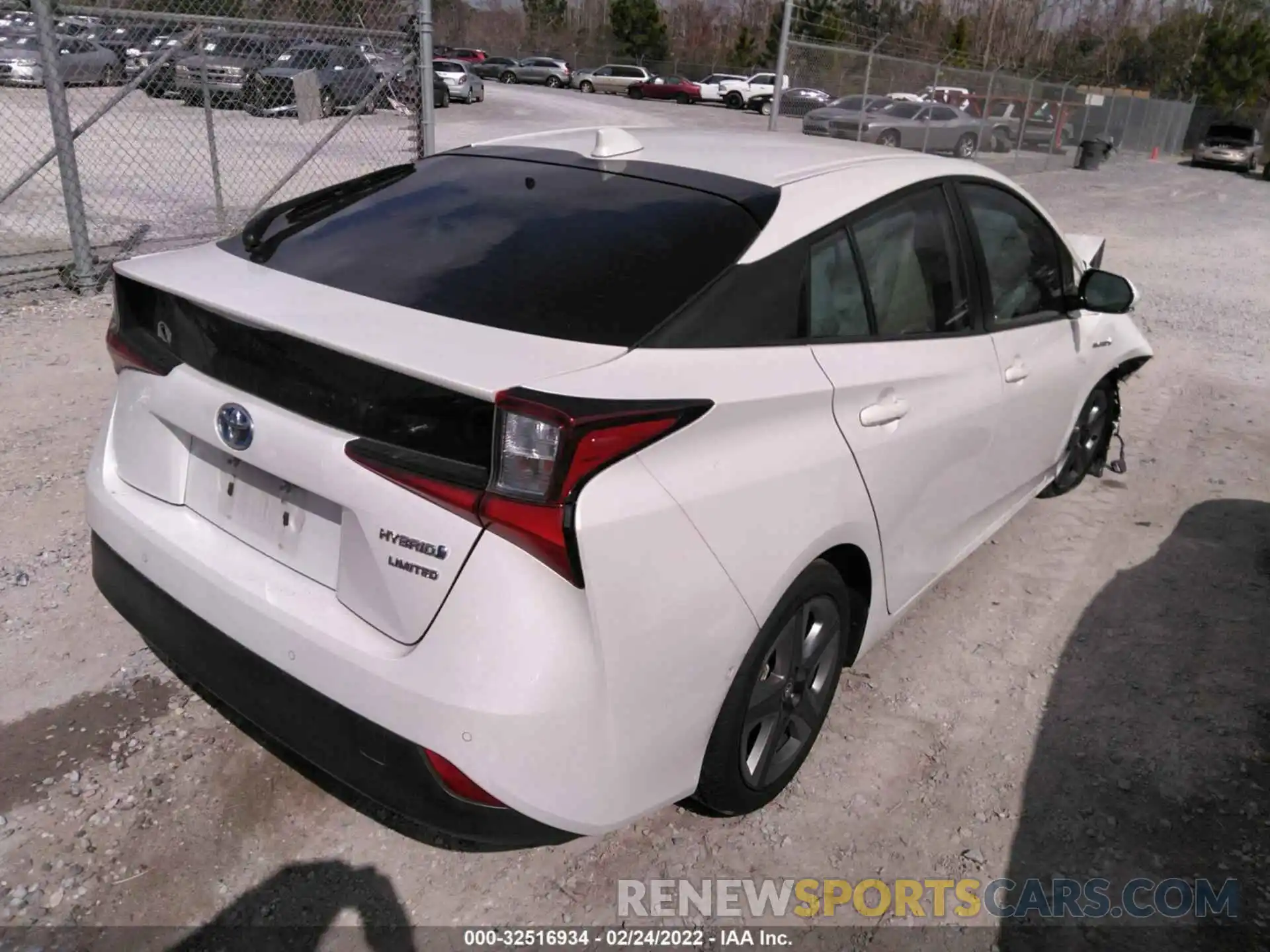 4 Фотография поврежденного автомобиля JTDKARFU4K3092333 TOYOTA PRIUS 2019