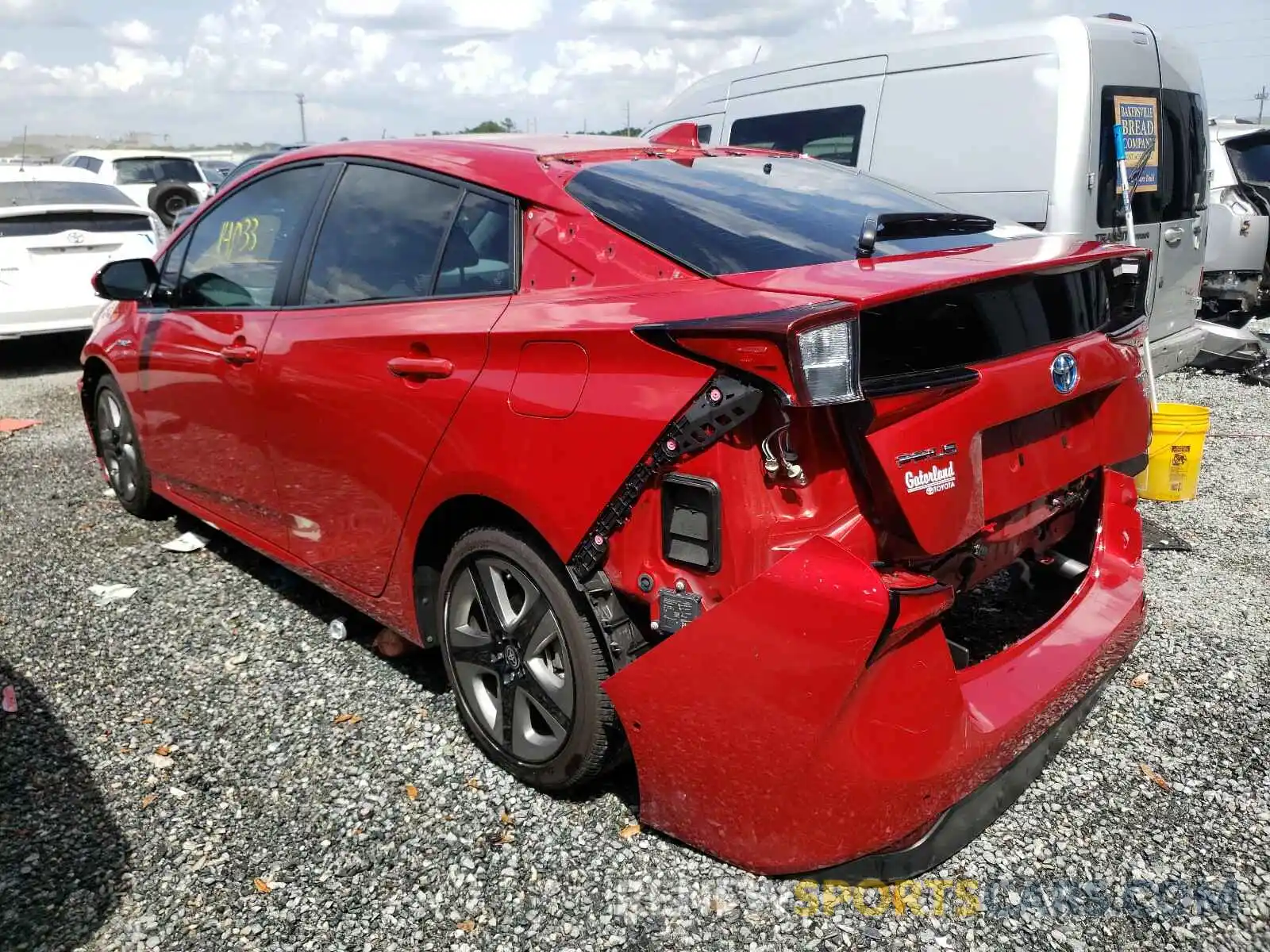 3 Фотография поврежденного автомобиля JTDKARFU5K3078828 TOYOTA PRIUS 2019