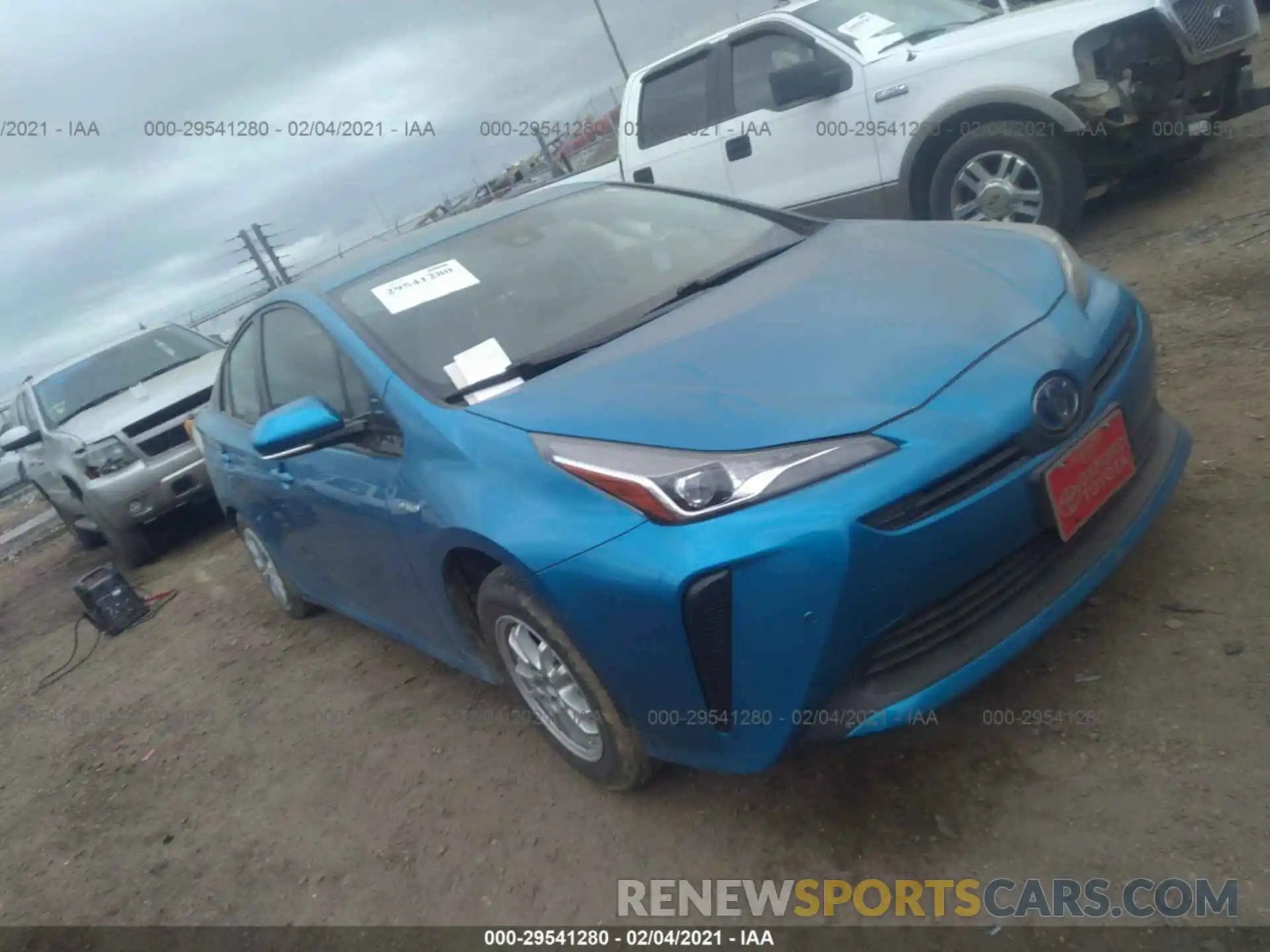 1 Фотография поврежденного автомобиля JTDKARFU6K3078854 TOYOTA PRIUS 2019