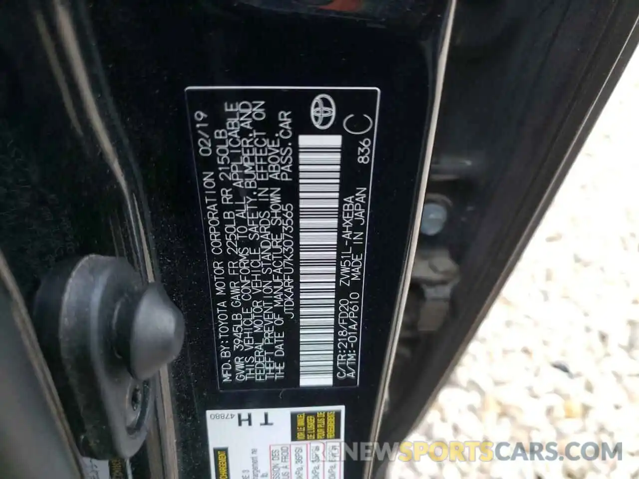 10 Photograph of a damaged car JTDKARFU7K3073565 TOYOTA PRIUS 2019