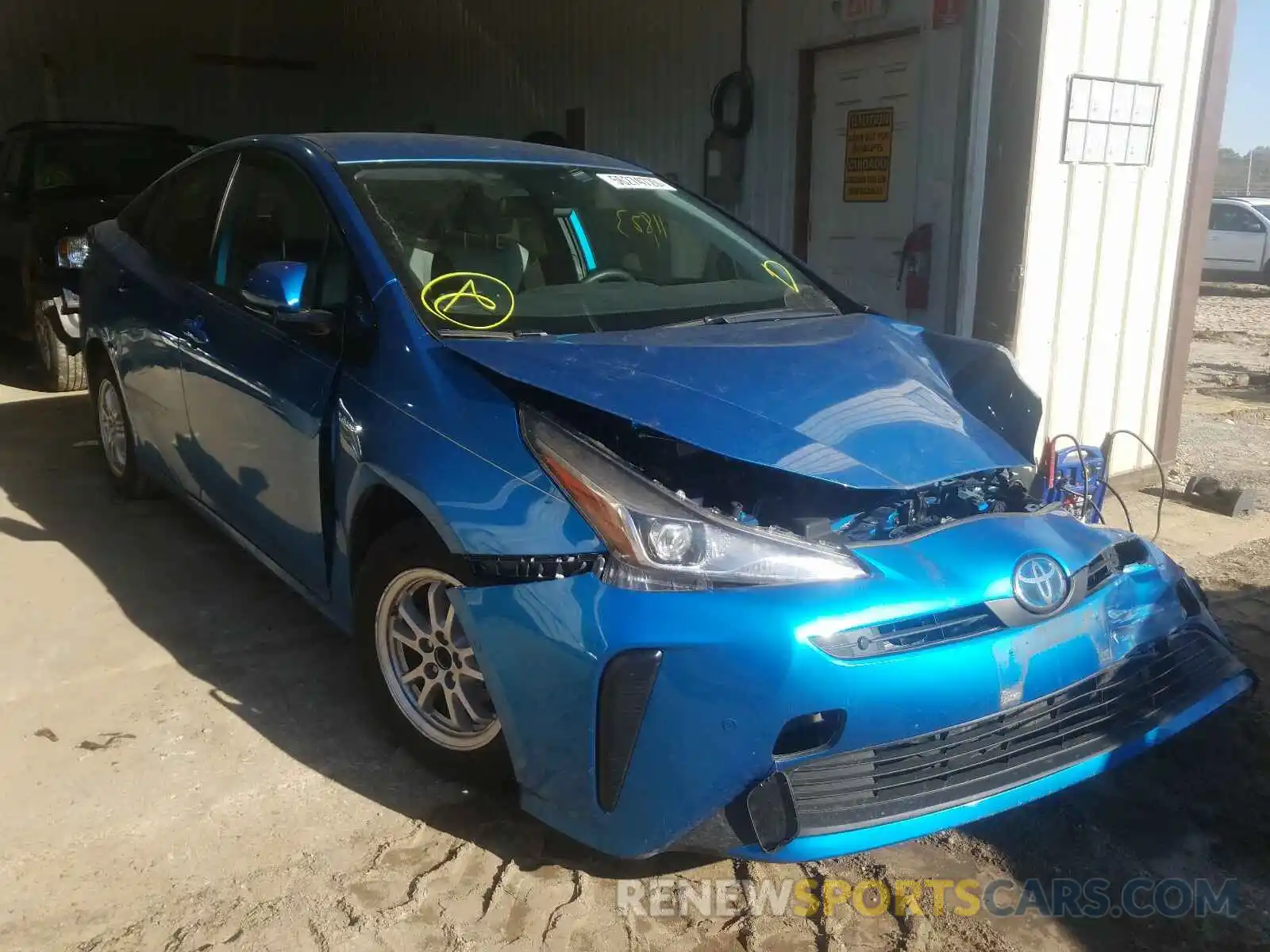 1 Фотография поврежденного автомобиля JTDKARFU7K3075980 TOYOTA PRIUS 2019