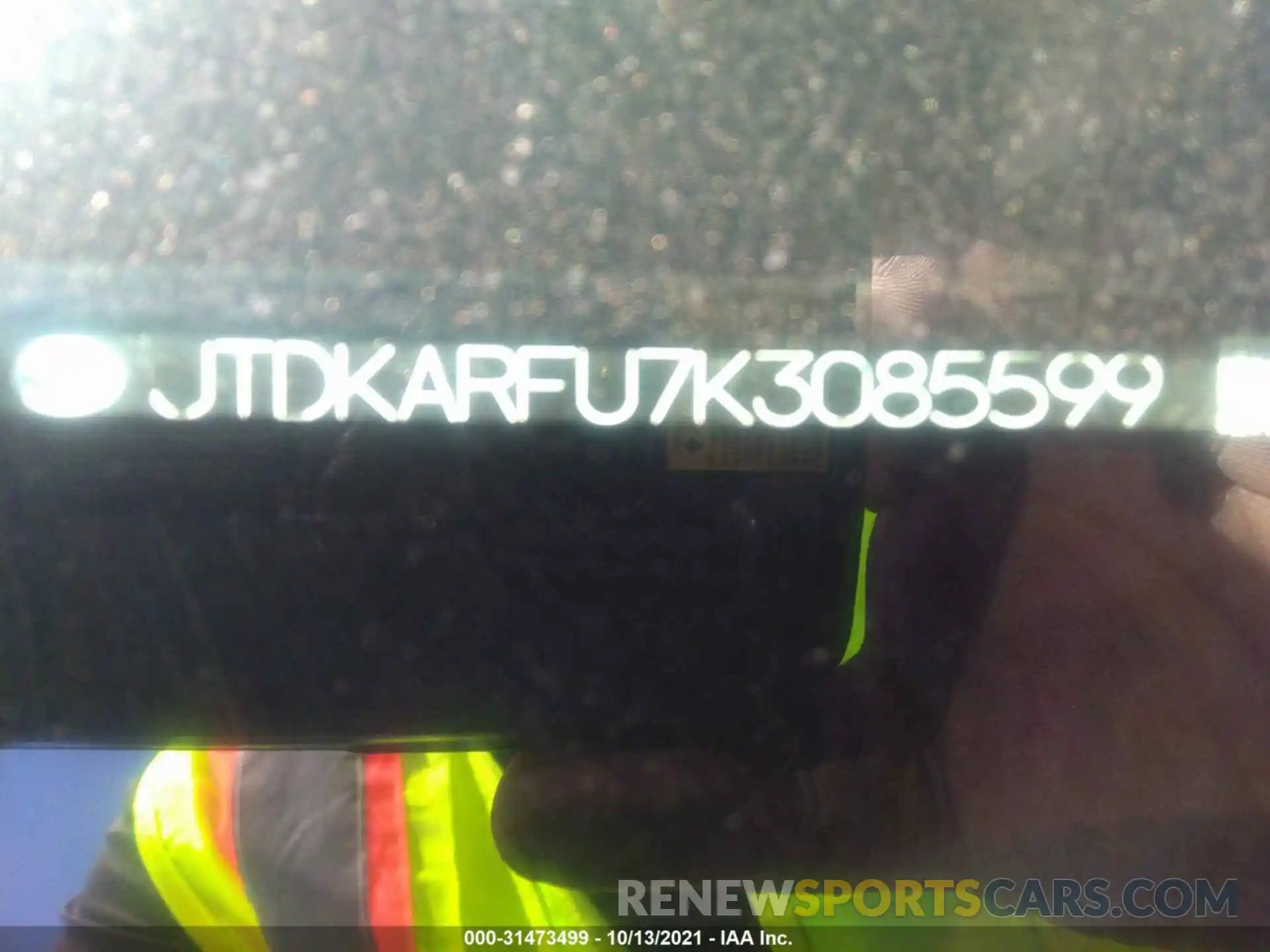 9 Photograph of a damaged car JTDKARFU7K3085599 TOYOTA PRIUS 2019